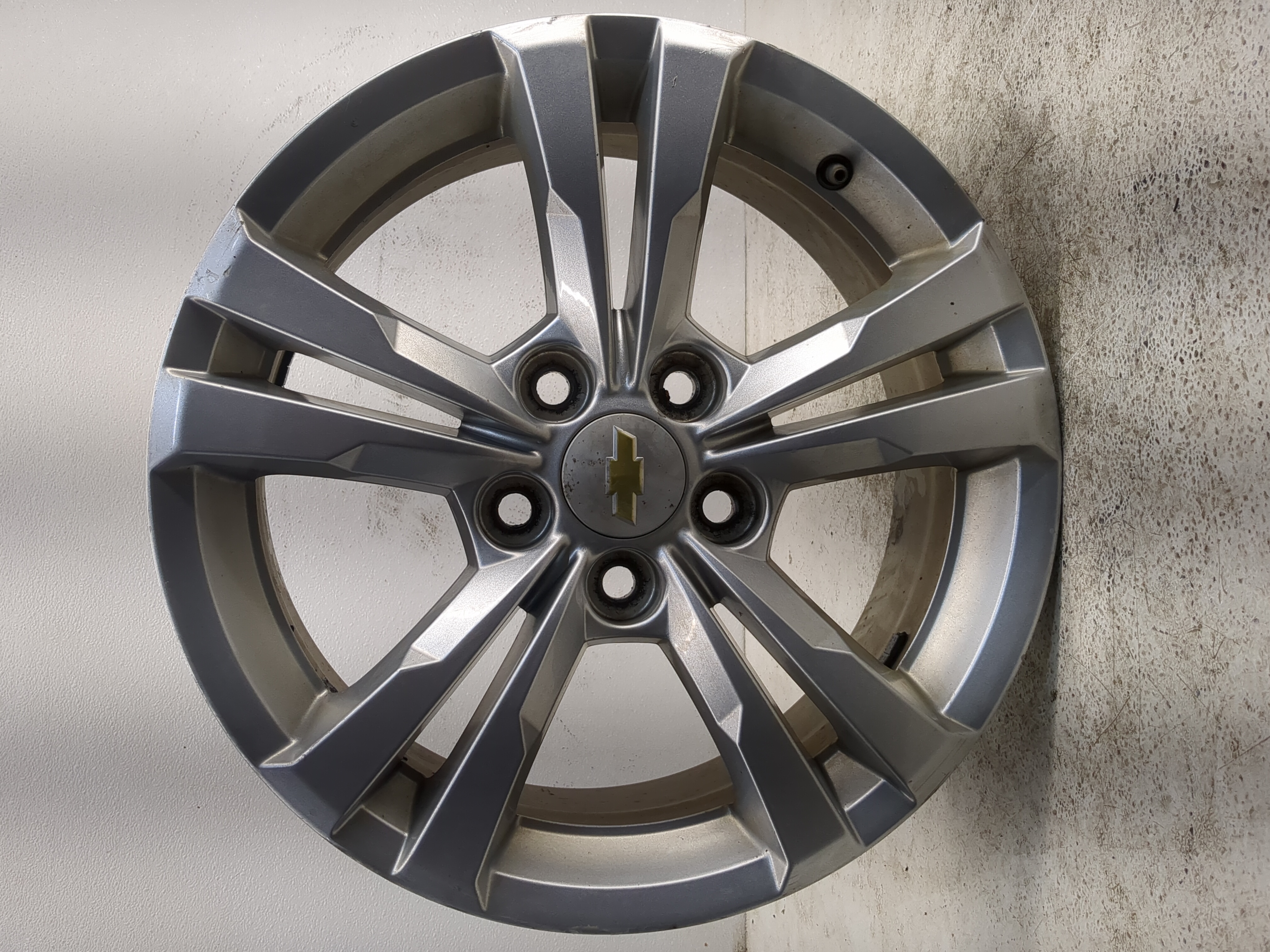 2010-2017 Chevrolet Equinox Oem Wheel Rim 1159805 - Oemusedautoparts1.com