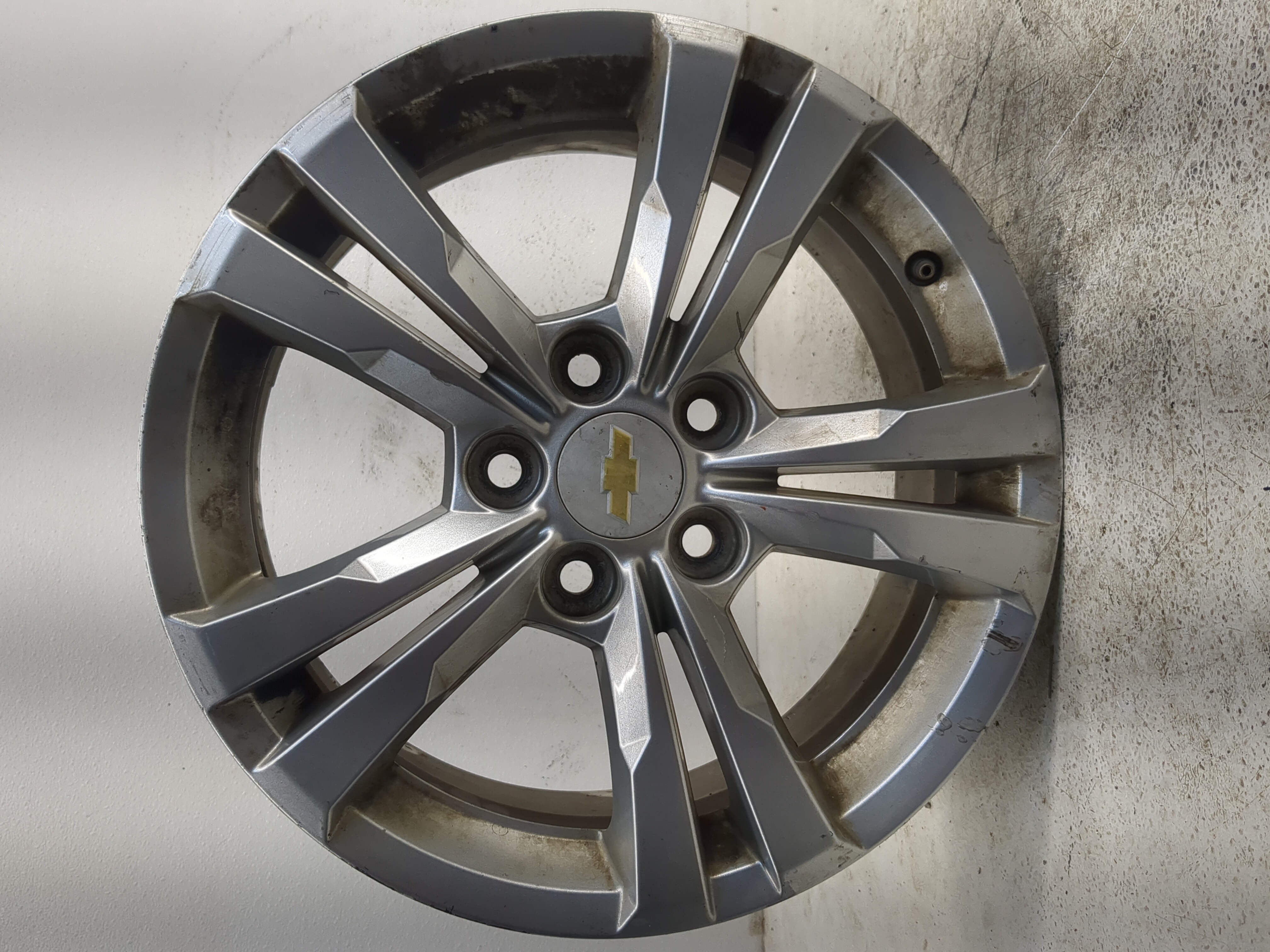 2010-2017 Chevrolet Equinox Oem Wheel Rim 1159806 - Oemusedautoparts1.com