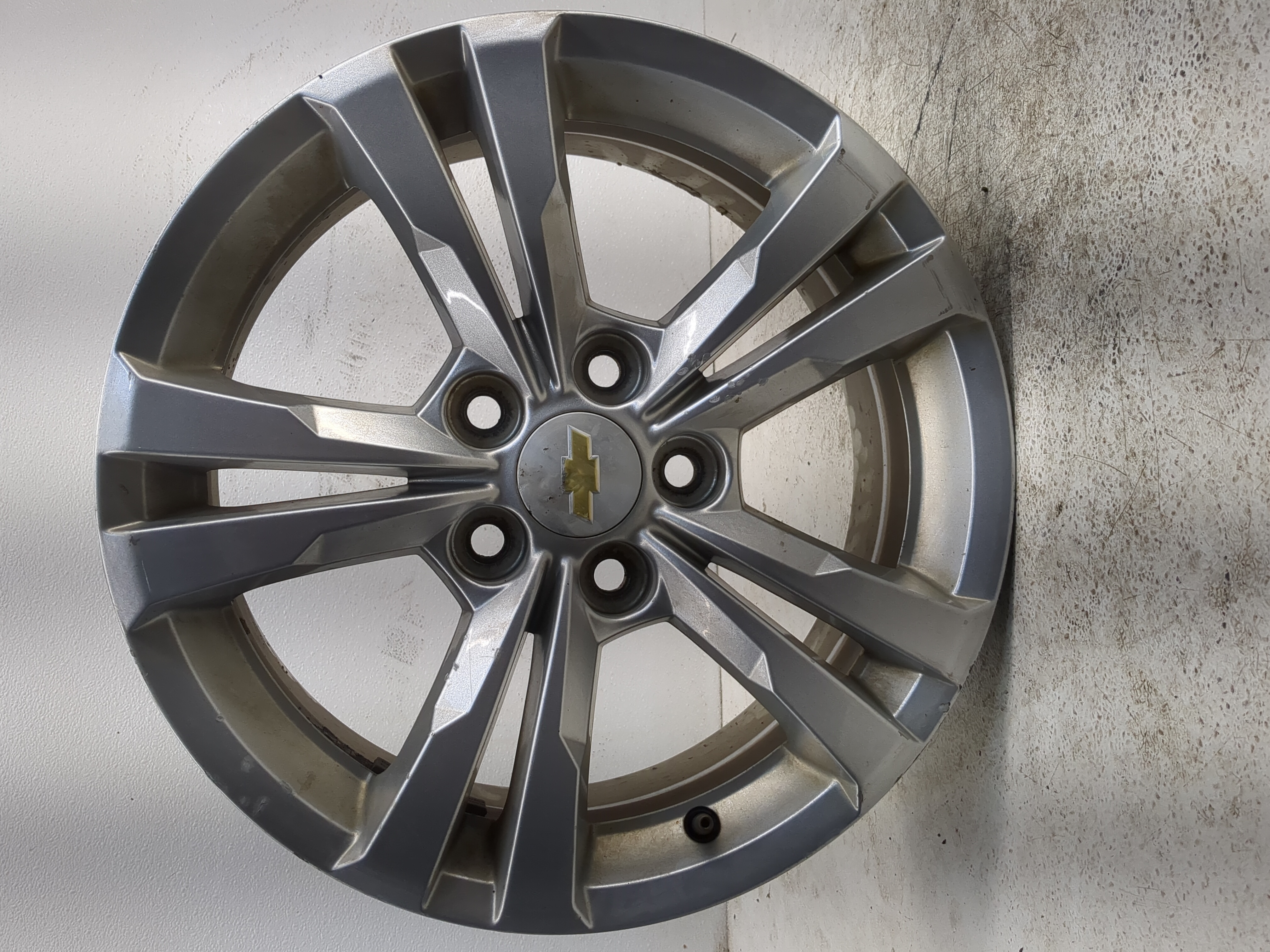 2010-2017 Chevrolet Equinox Oem Wheel Rim 1159808 - Oemusedautoparts1.com