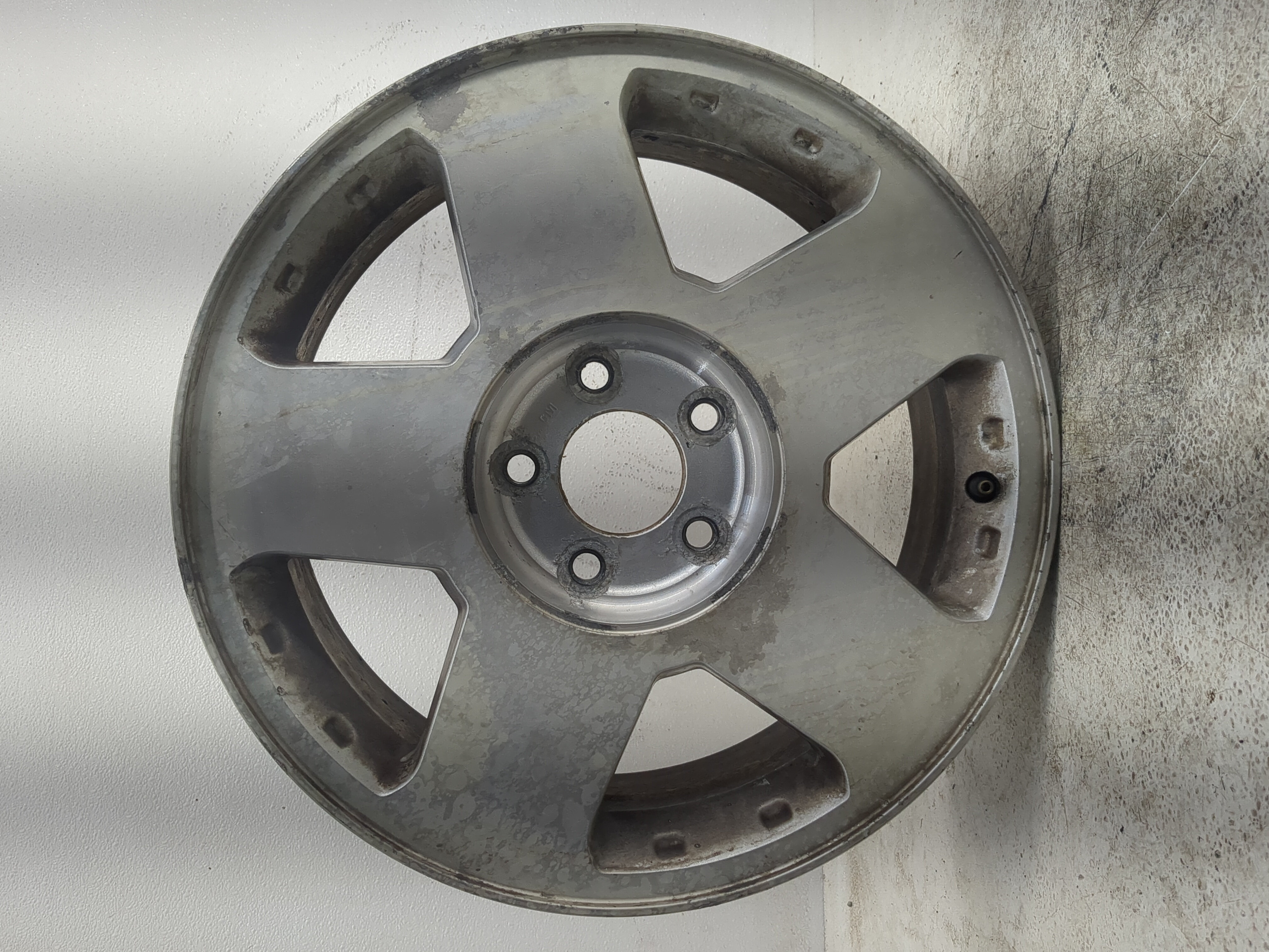 2004-2007 Saturn Vue Oem Wheel Rim 1166139 - Oemusedautoparts1.com