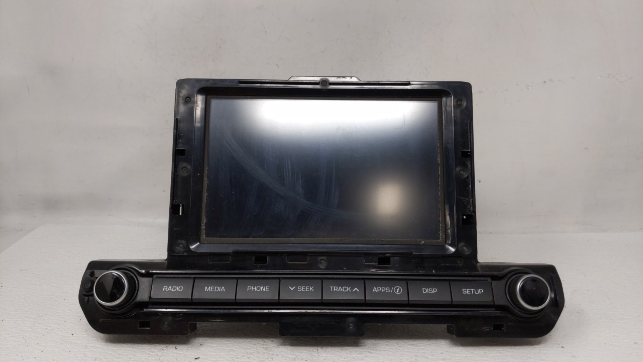 Picture of 2017-2018 Hyundai Elantra Am Fm Cd Player Radio Receiver 116799