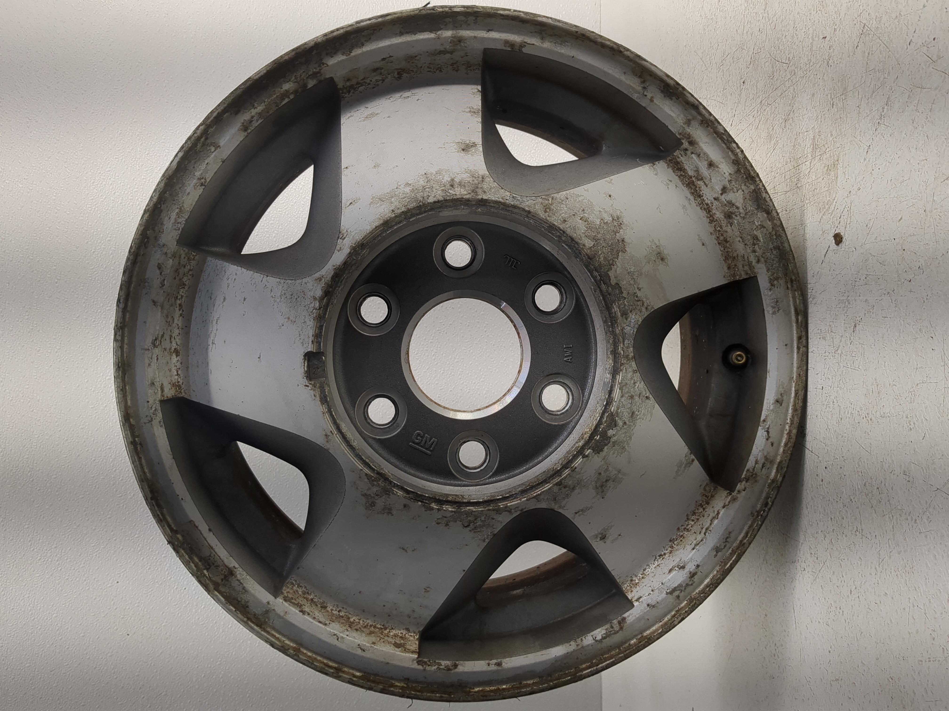 Chevrolet K1500 Oem Wheel Rim 1168077 - Oemusedautoparts1.com
