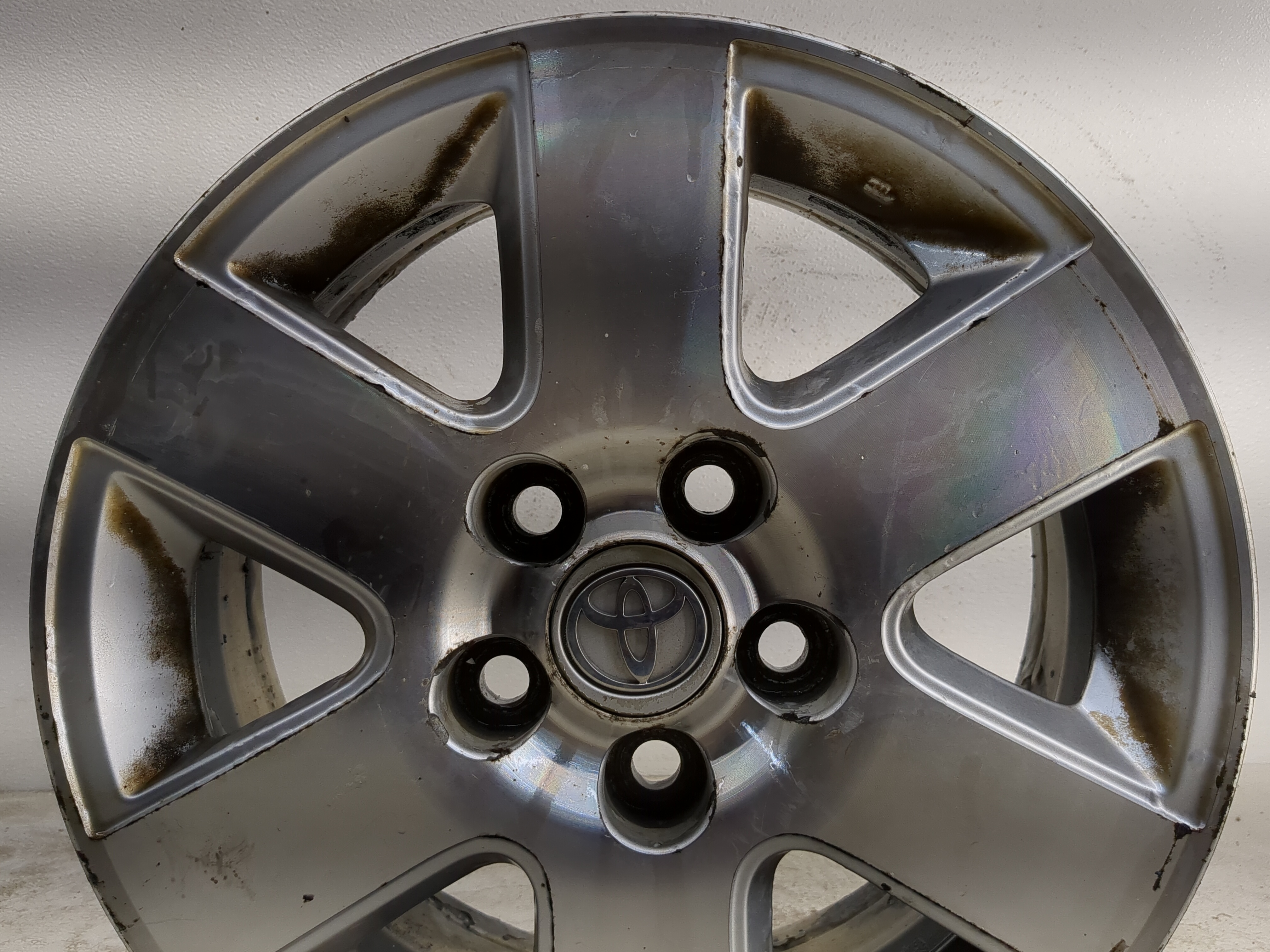 2004-2010 Toyota Sienna Oem Wheel Rim 1169179 - Oemusedautoparts1.com
