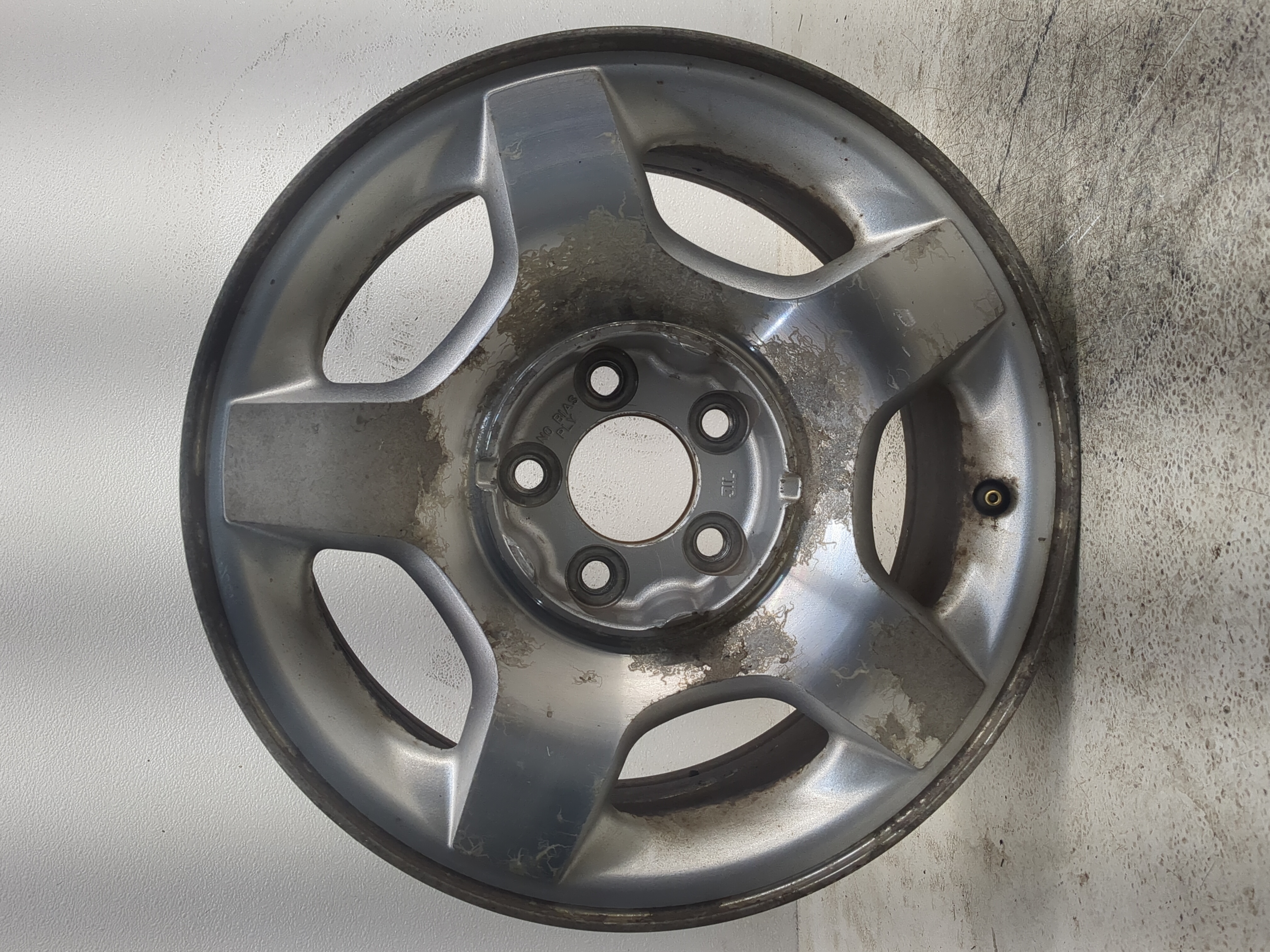 1999-2001 Ford Explorer Oem Wheel Rim 1170140 - Oemusedautoparts1.com