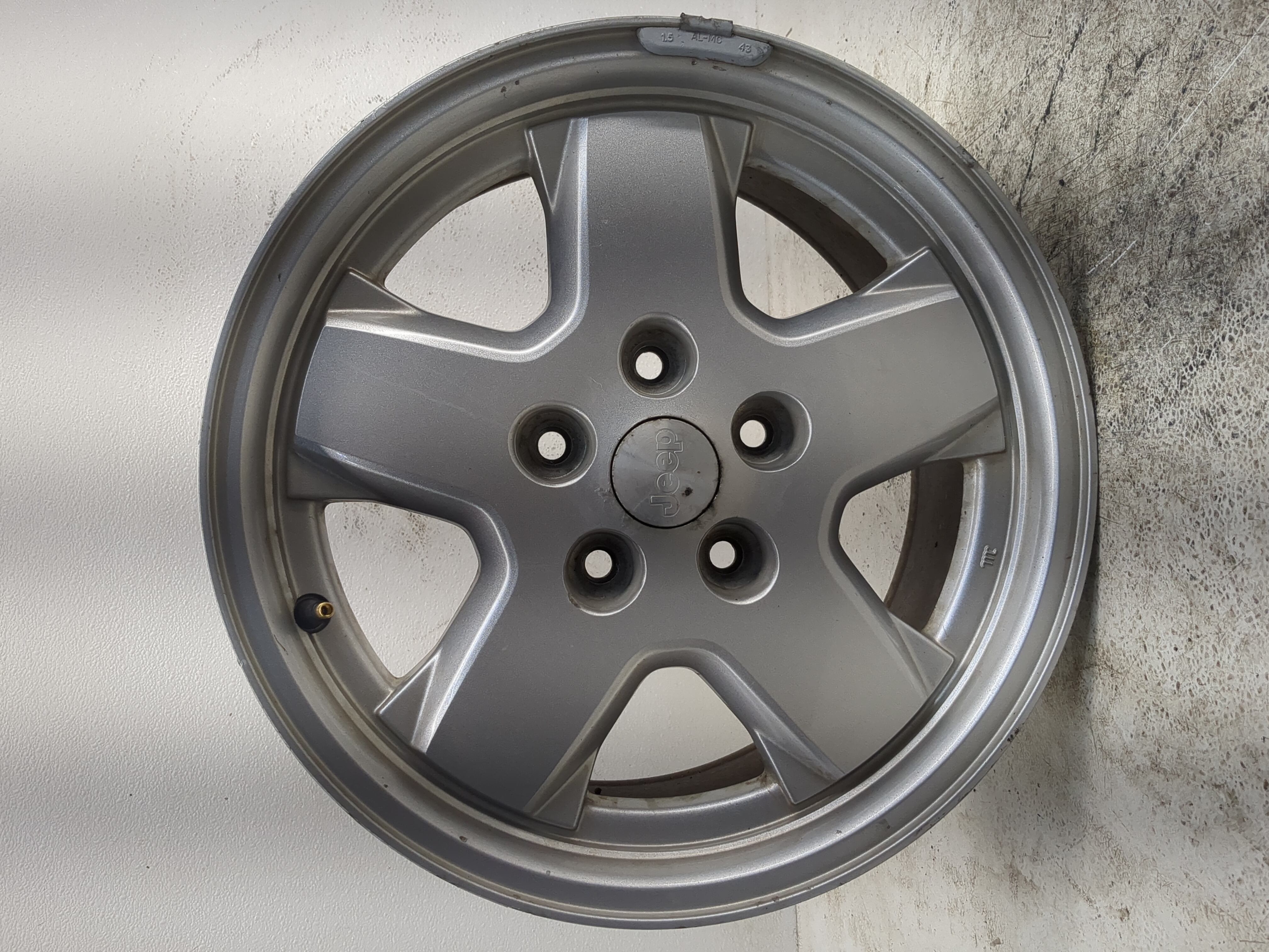 2002-2007 Jeep Liberty Oem Wheel Rim 1171364 - Oemusedautoparts1.com