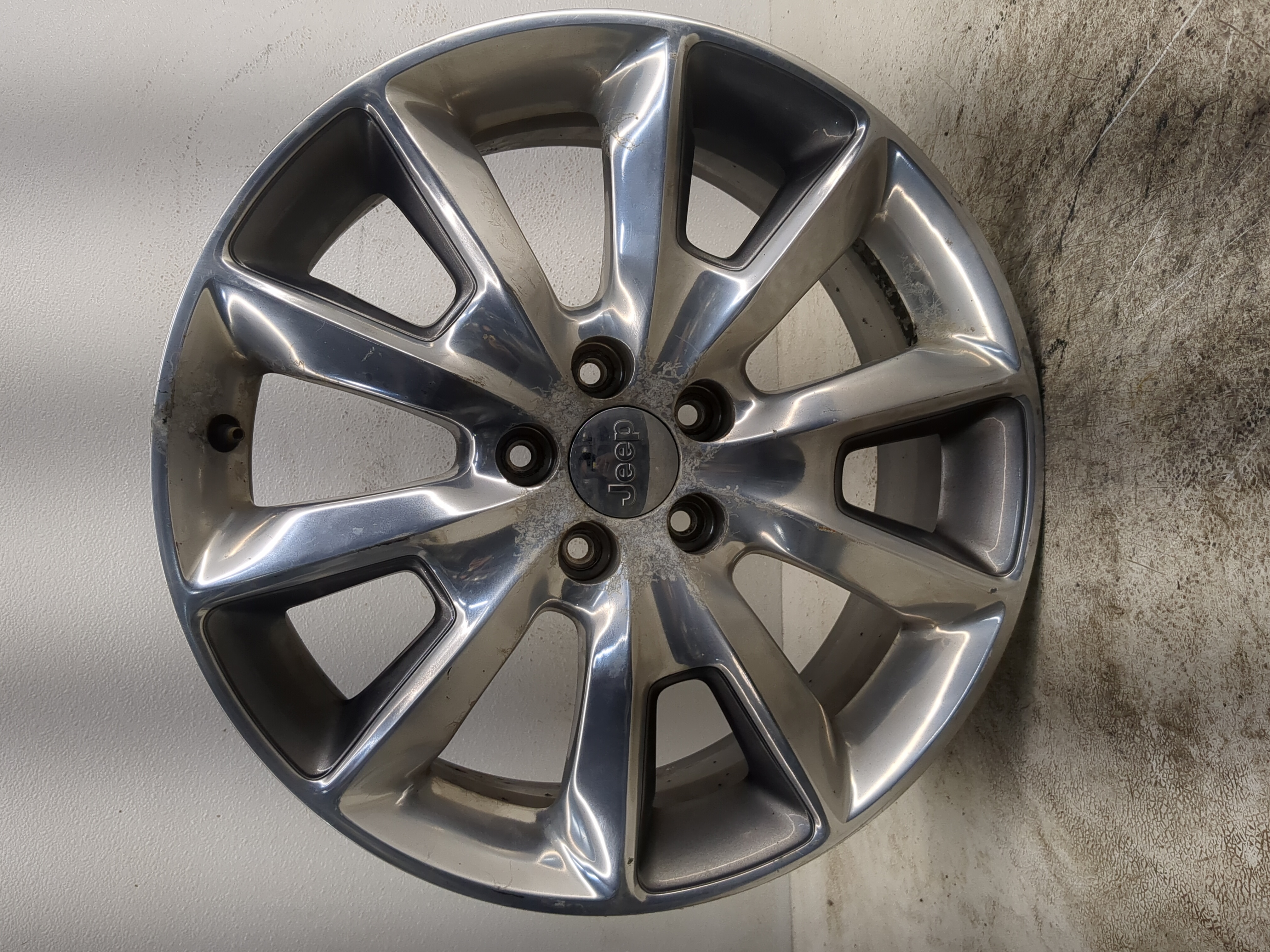2014-2018 Jeep Cherokee Oem Wheel Rim 1171575 - Oemusedautoparts1.com