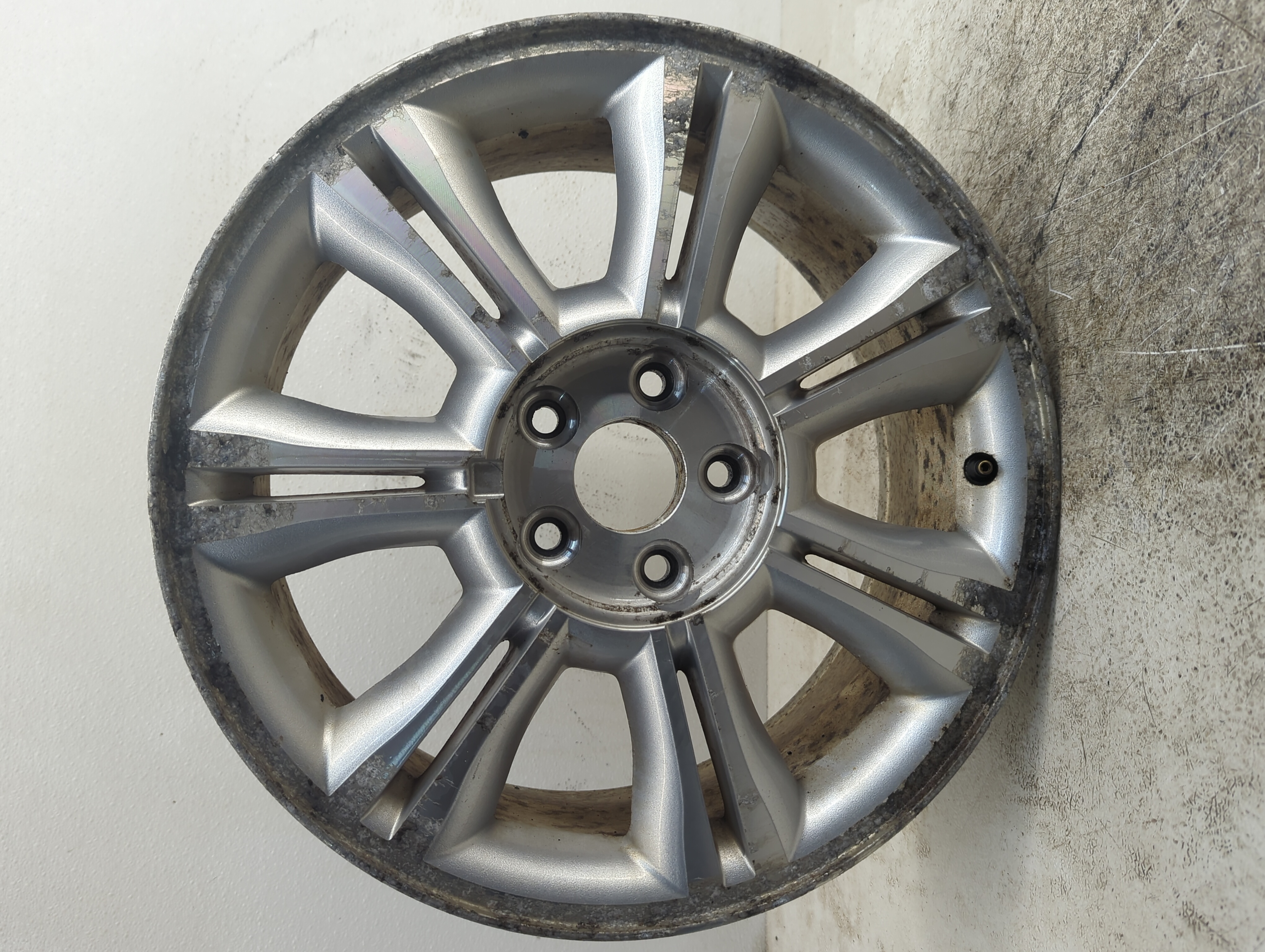 2008-2009 Mercury Sable Oem Wheel Rim 1172041 - Oemusedautoparts1.com