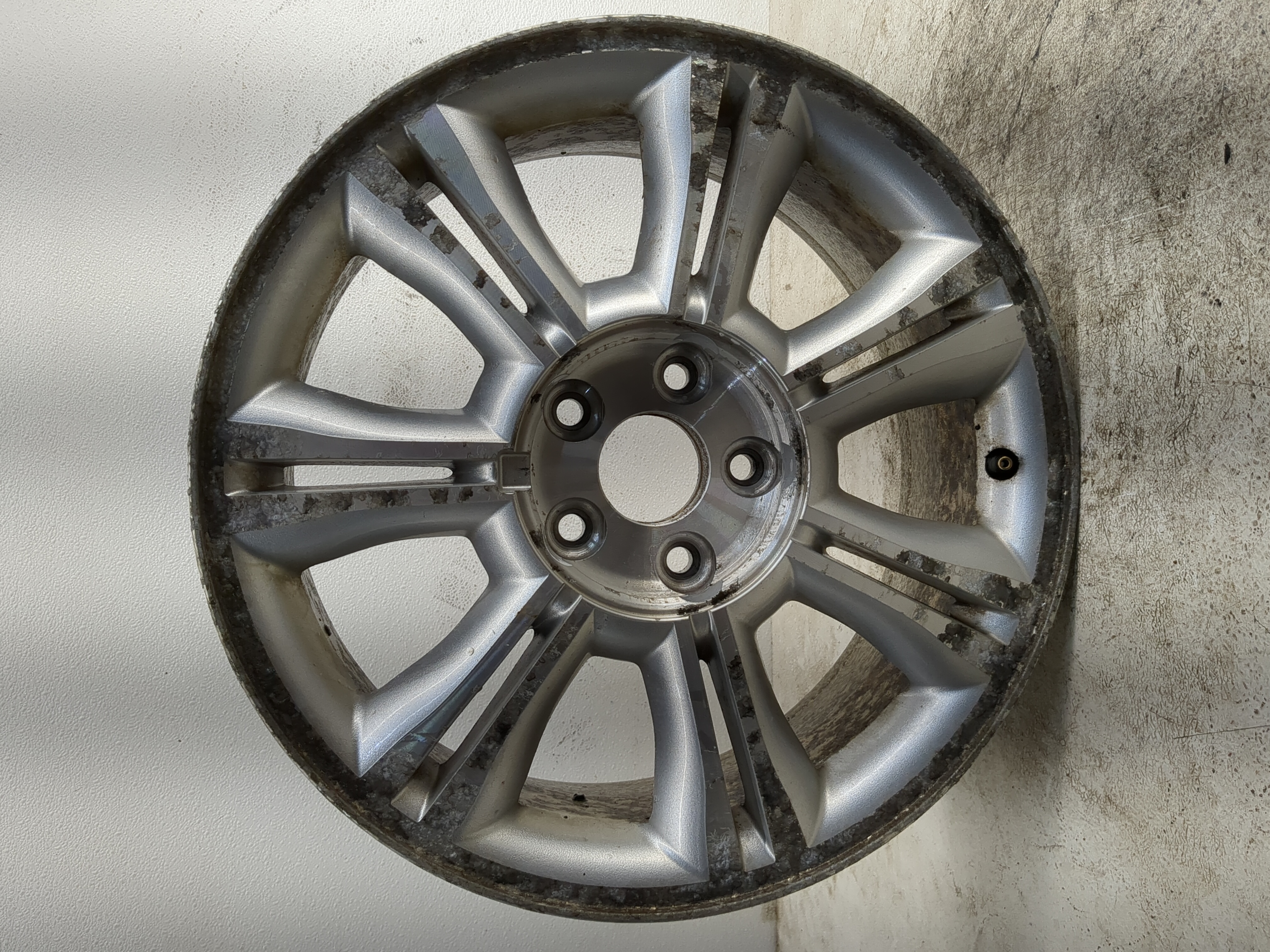 2008-2009 Mercury Sable Oem Wheel Rim 1172042 - Oemusedautoparts1.com
