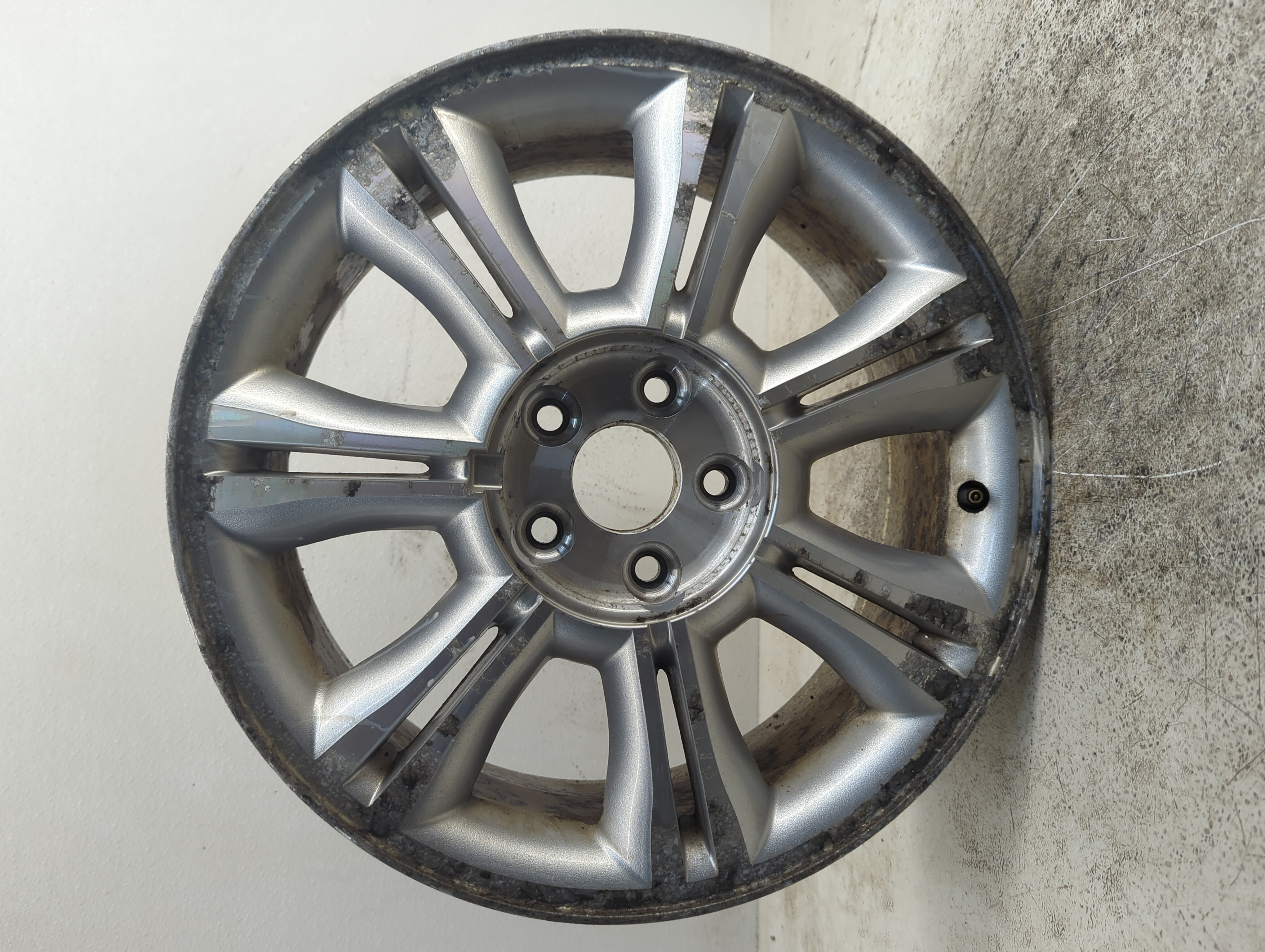 2008-2009 Mercury Sable Oem Wheel Rim 1172043 - Oemusedautoparts1.com