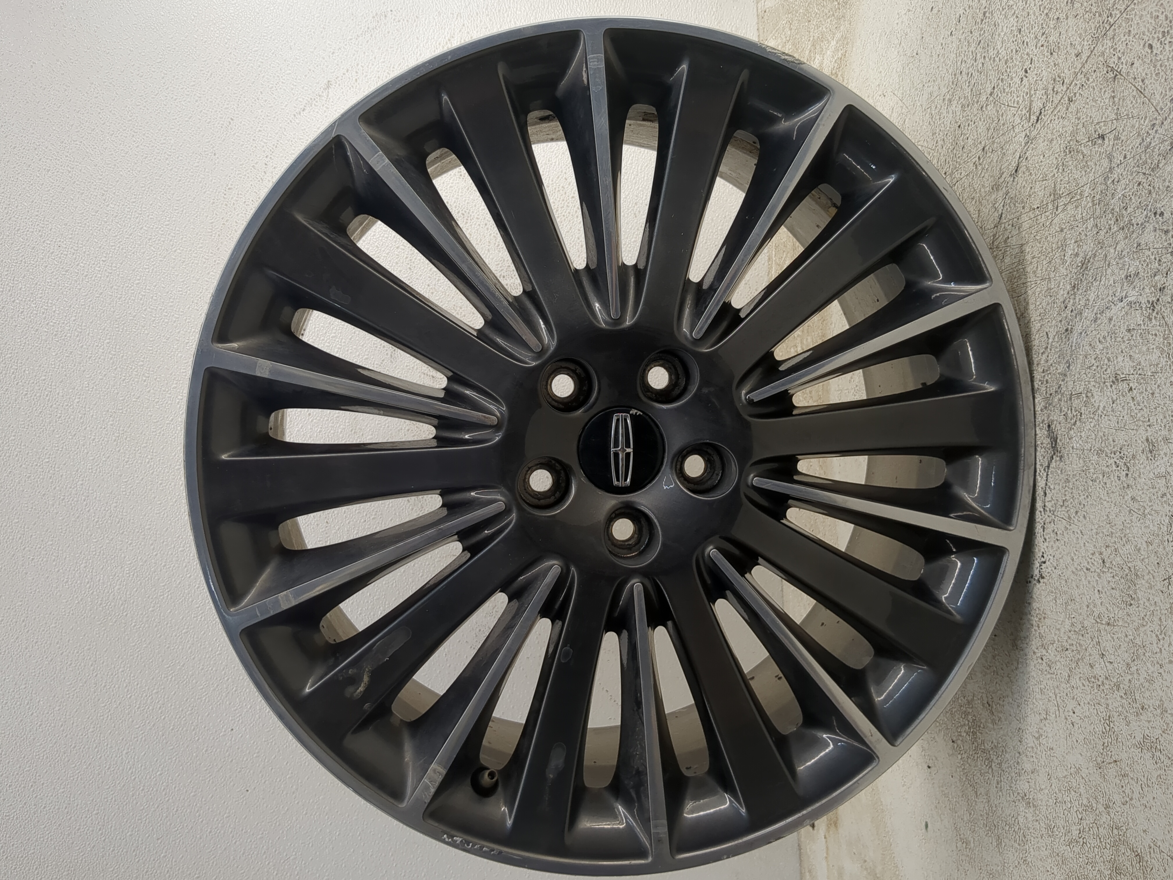 2015-2016 Lincoln Mkz Oem Wheel Rim 1172791 - Oemusedautoparts1.com