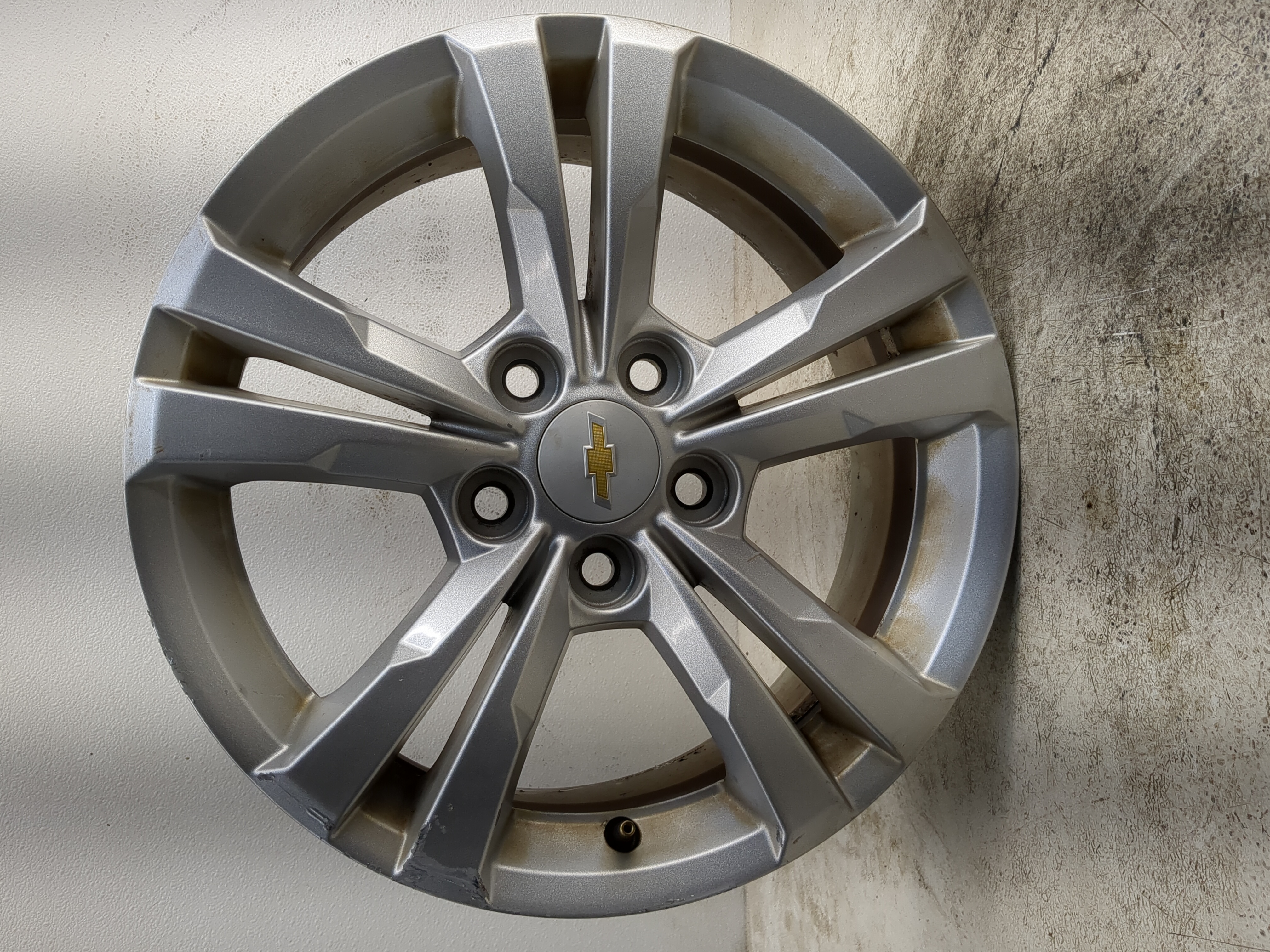 2010-2017 Chevrolet Equinox Oem Wheel Rim 1173965 - Oemusedautoparts1.com