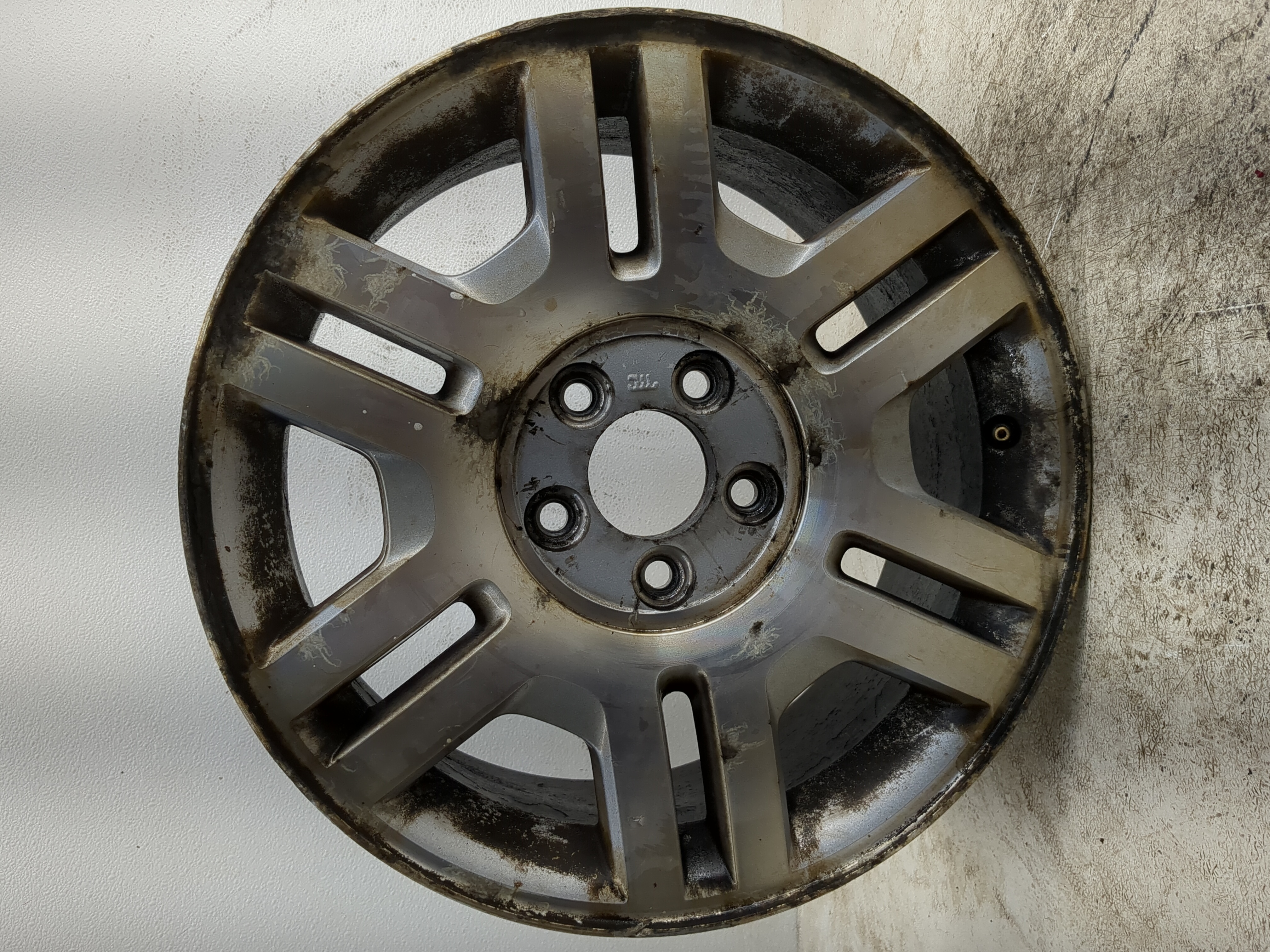 2005-2005 Mercury Mountaineer Oem Wheel Rim 1176457 - Oemusedautoparts1.com