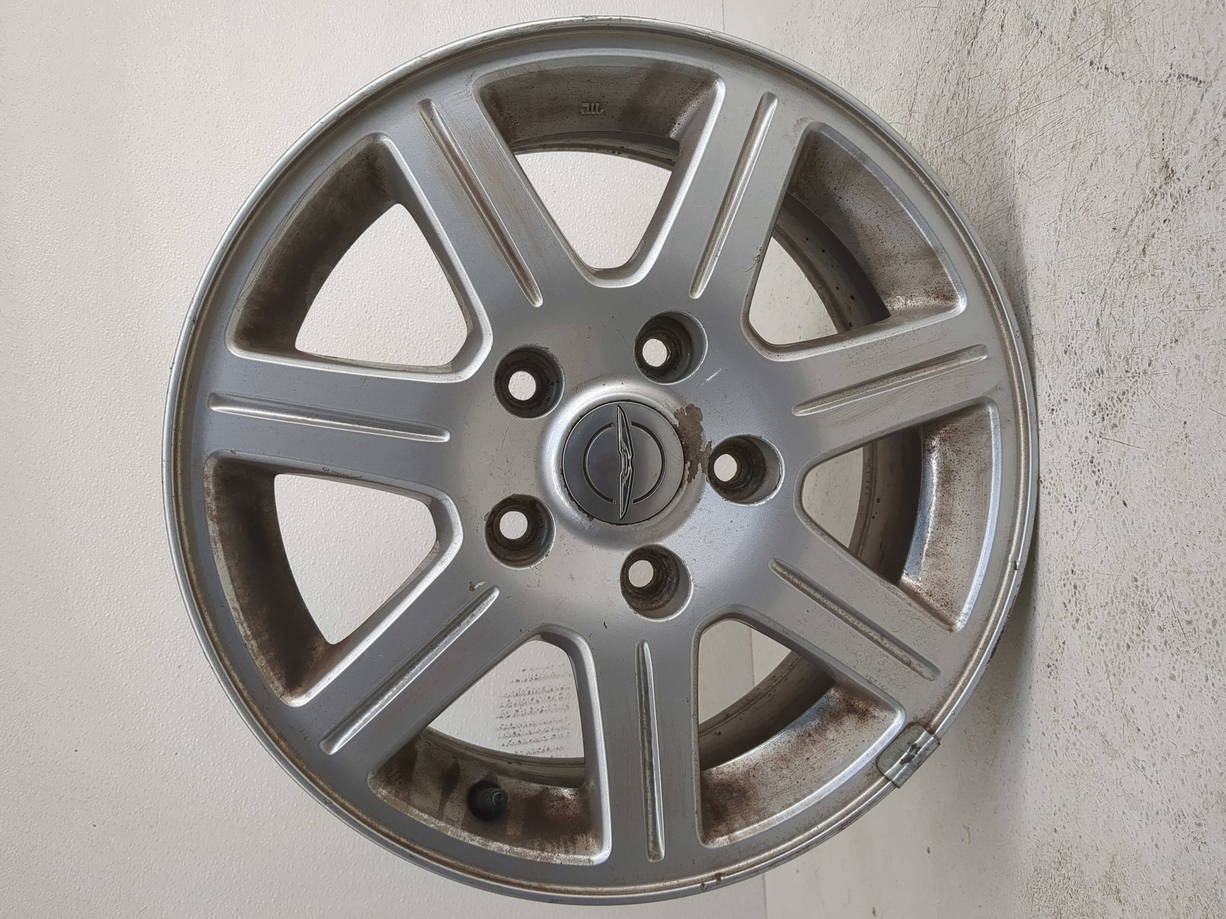 Picture of 2011-2012 Chrysler Town & Country Oem Wheel Rim 1177325