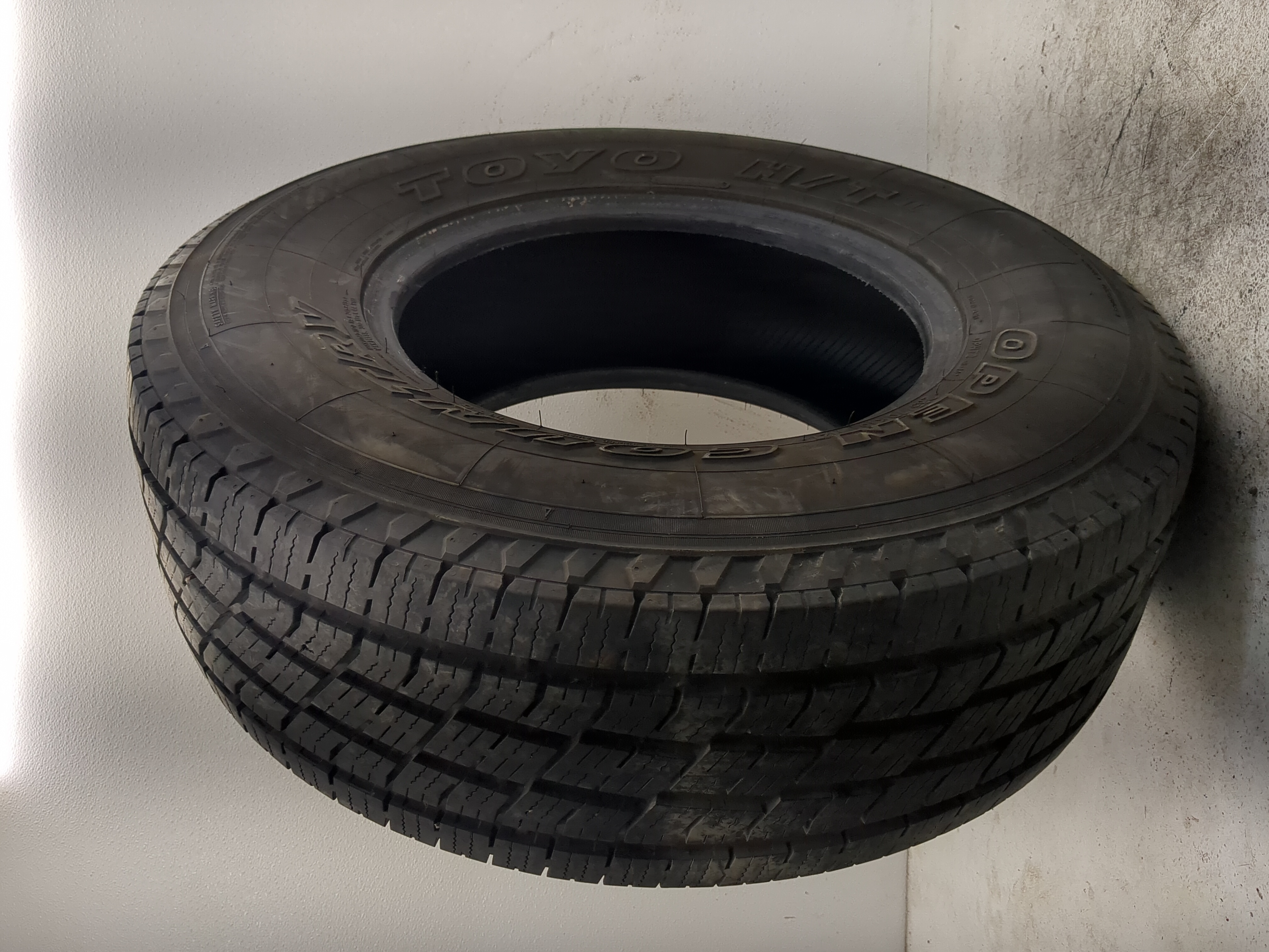 Used Tire 265/70R16 TOYO H/T OPEN COUNTRY 112T - Tread Depth 11/32 - Oemusedautoparts1.com