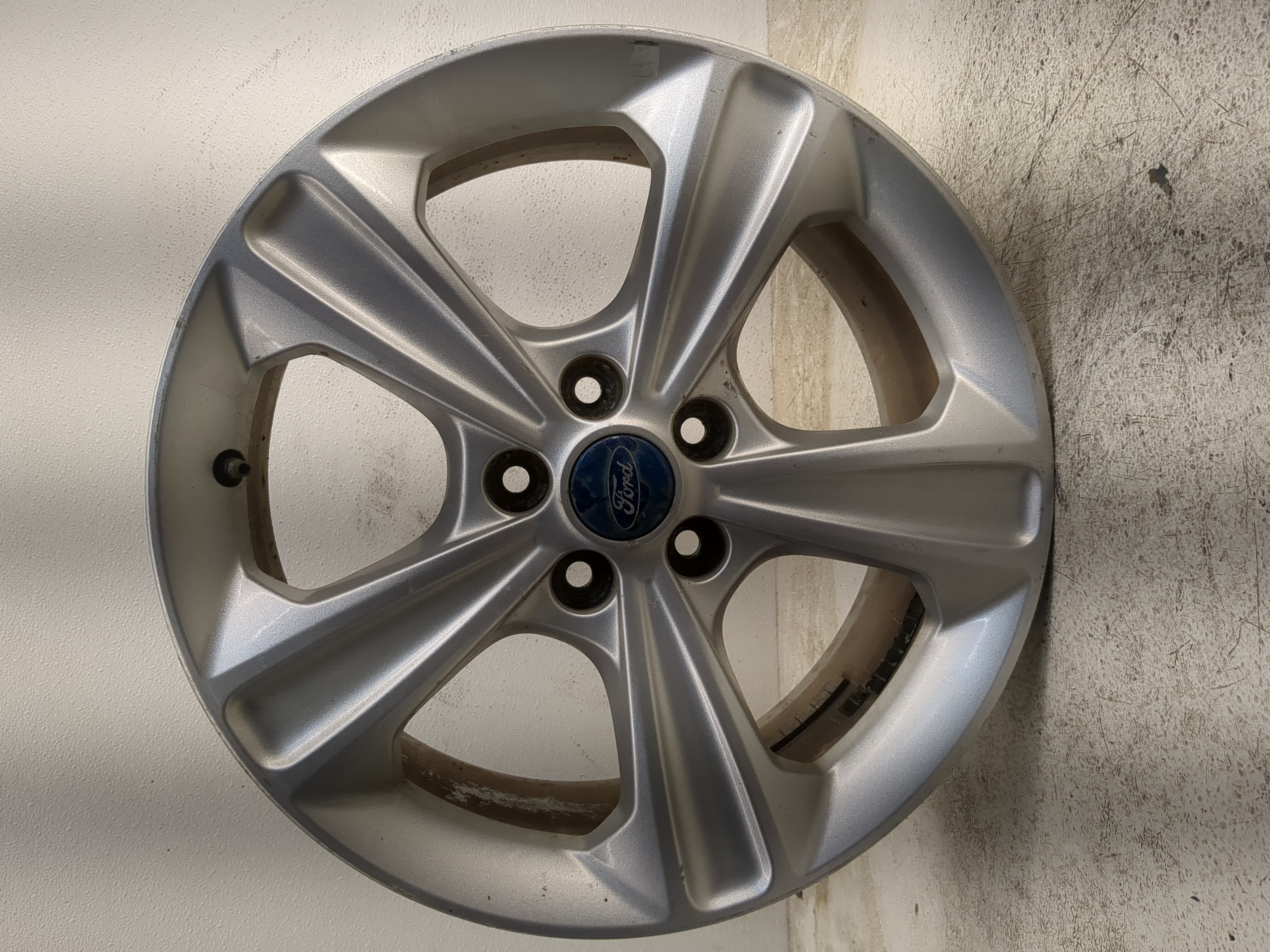 2013-2016 Ford Escape Oem Wheel Rim 1179960 - Oemusedautoparts1.com