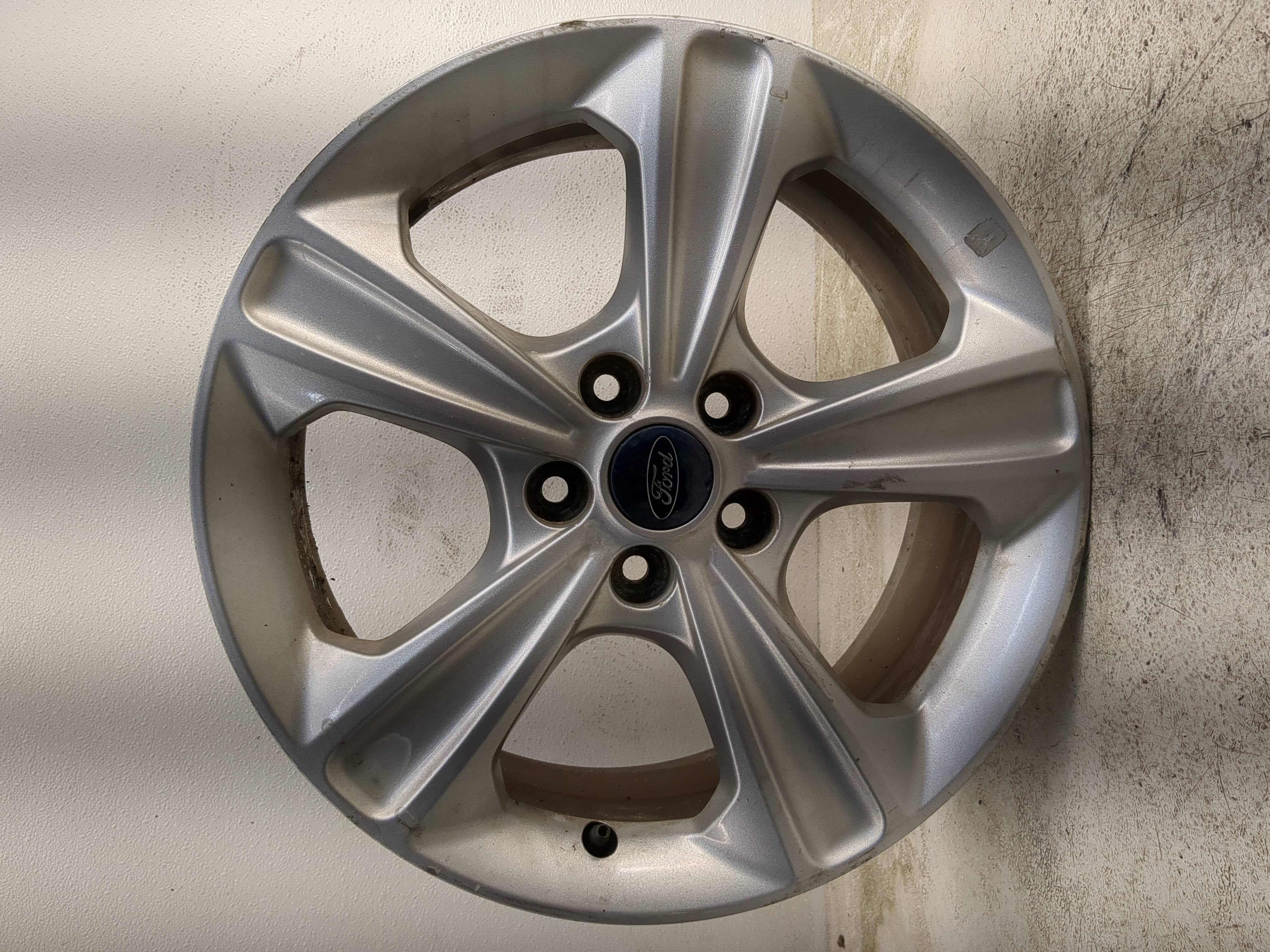 2013-2016 Ford Escape Oem Wheel Rim 1179962 - Oemusedautoparts1.com