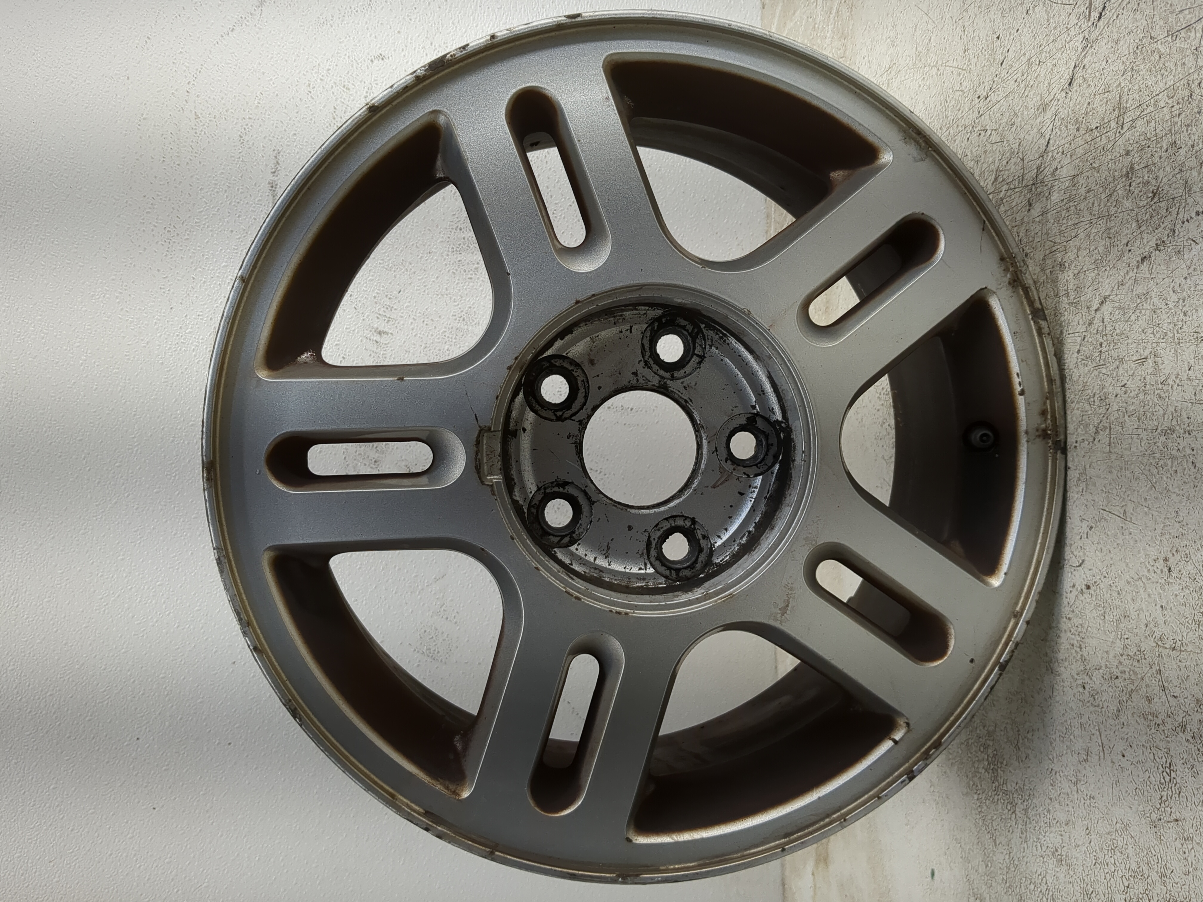 2004-2007 Ford Freestar Oem Wheel Rim 1179972 - Oemusedautoparts1.com