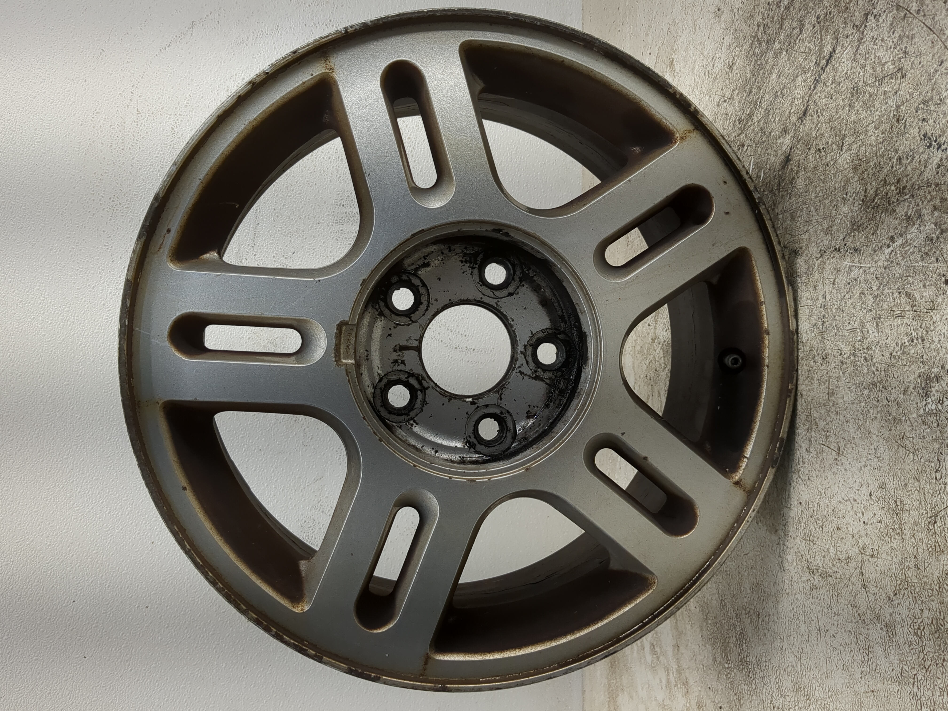 2004-2007 Ford Freestar Oem Wheel Rim 1179974 - Oemusedautoparts1.com