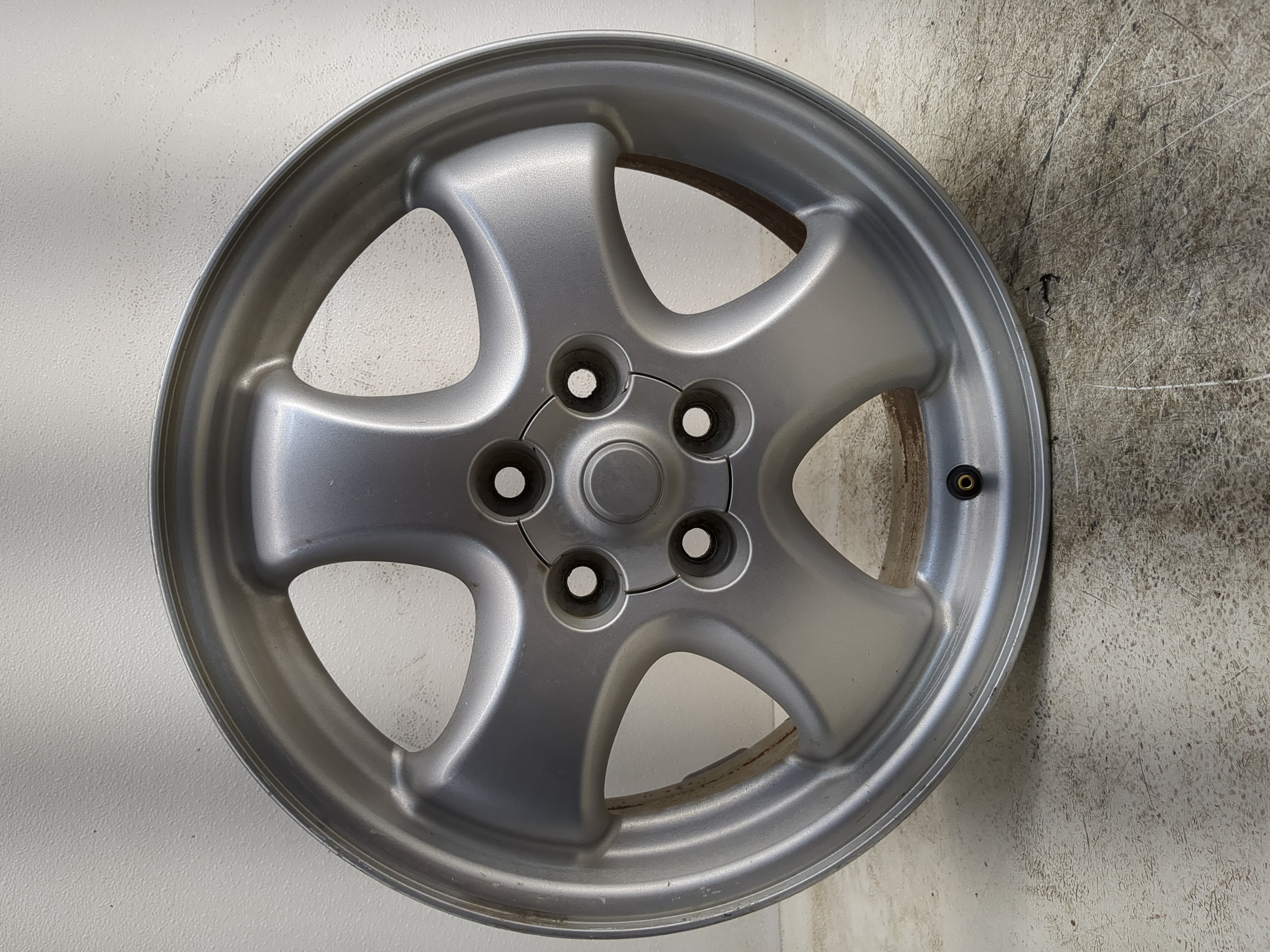 2003-2007 Ford Taurus Oem Wheel Rim 1180338 - Oemusedautoparts1.com