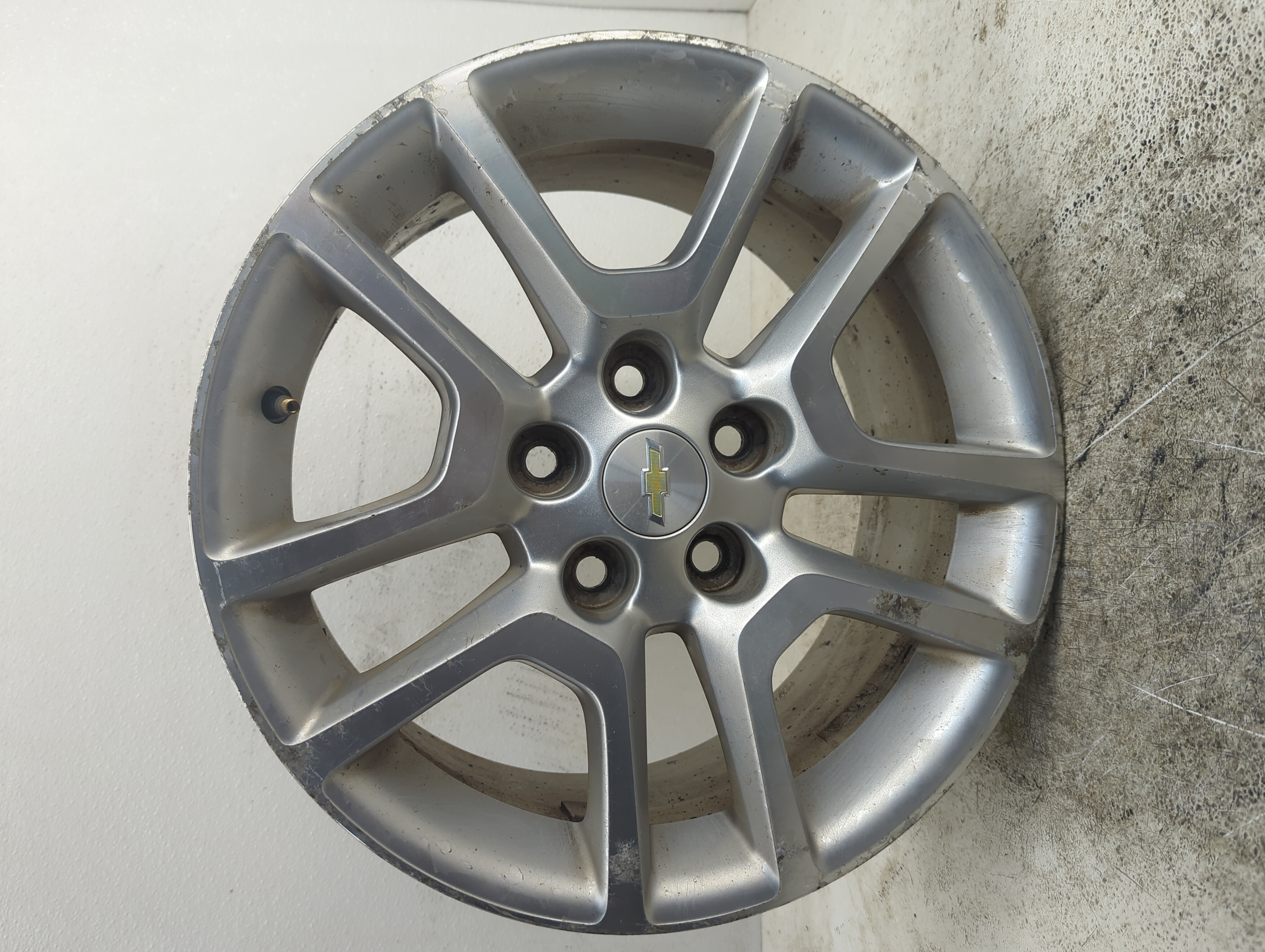 2013-2014 Chevrolet Malibu Oem Wheel Rim 1182149 - Oemusedautoparts1.com