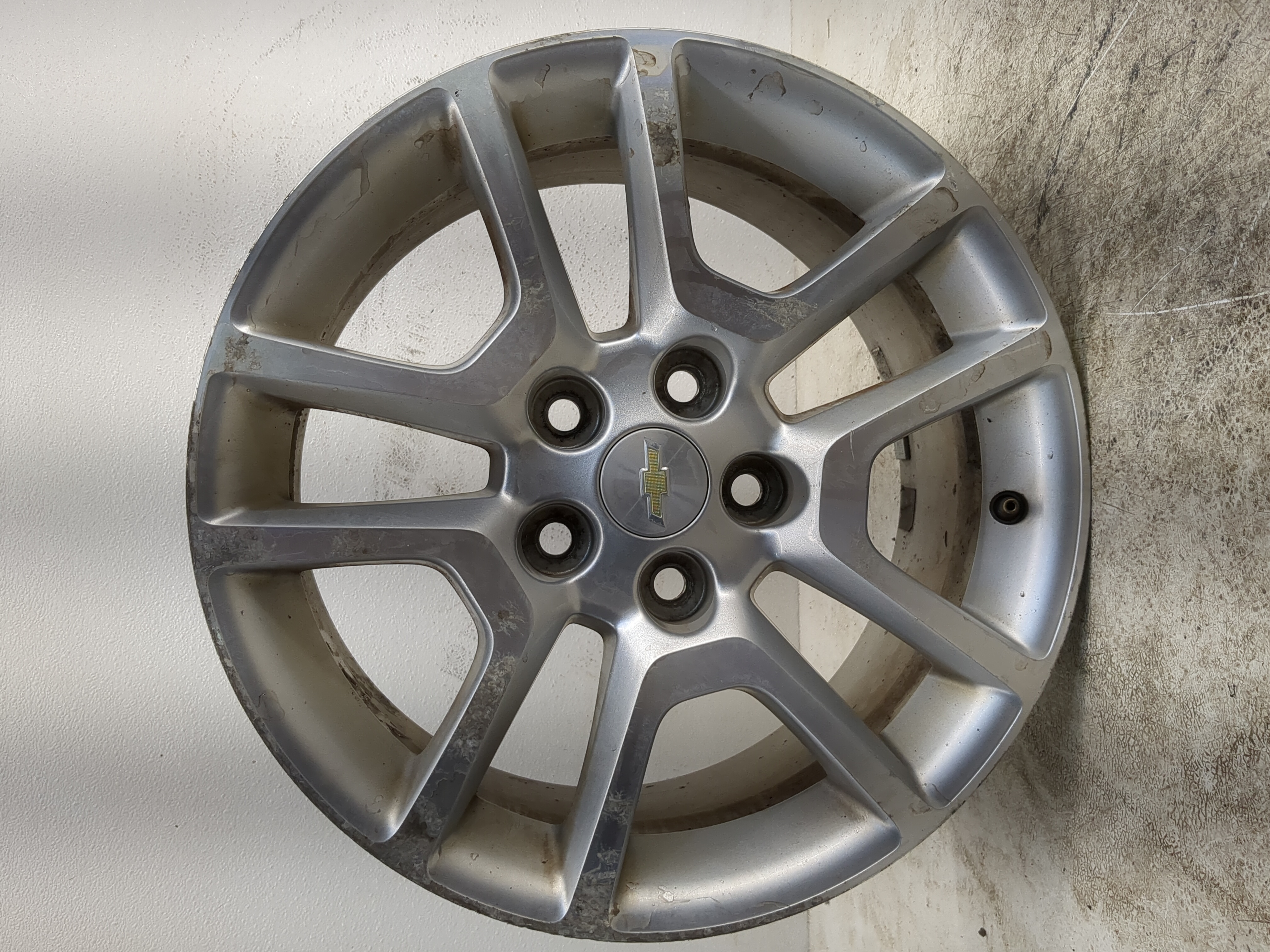 2013-2014 Chevrolet Malibu Oem Wheel Rim 1182150 - Oemusedautoparts1.com