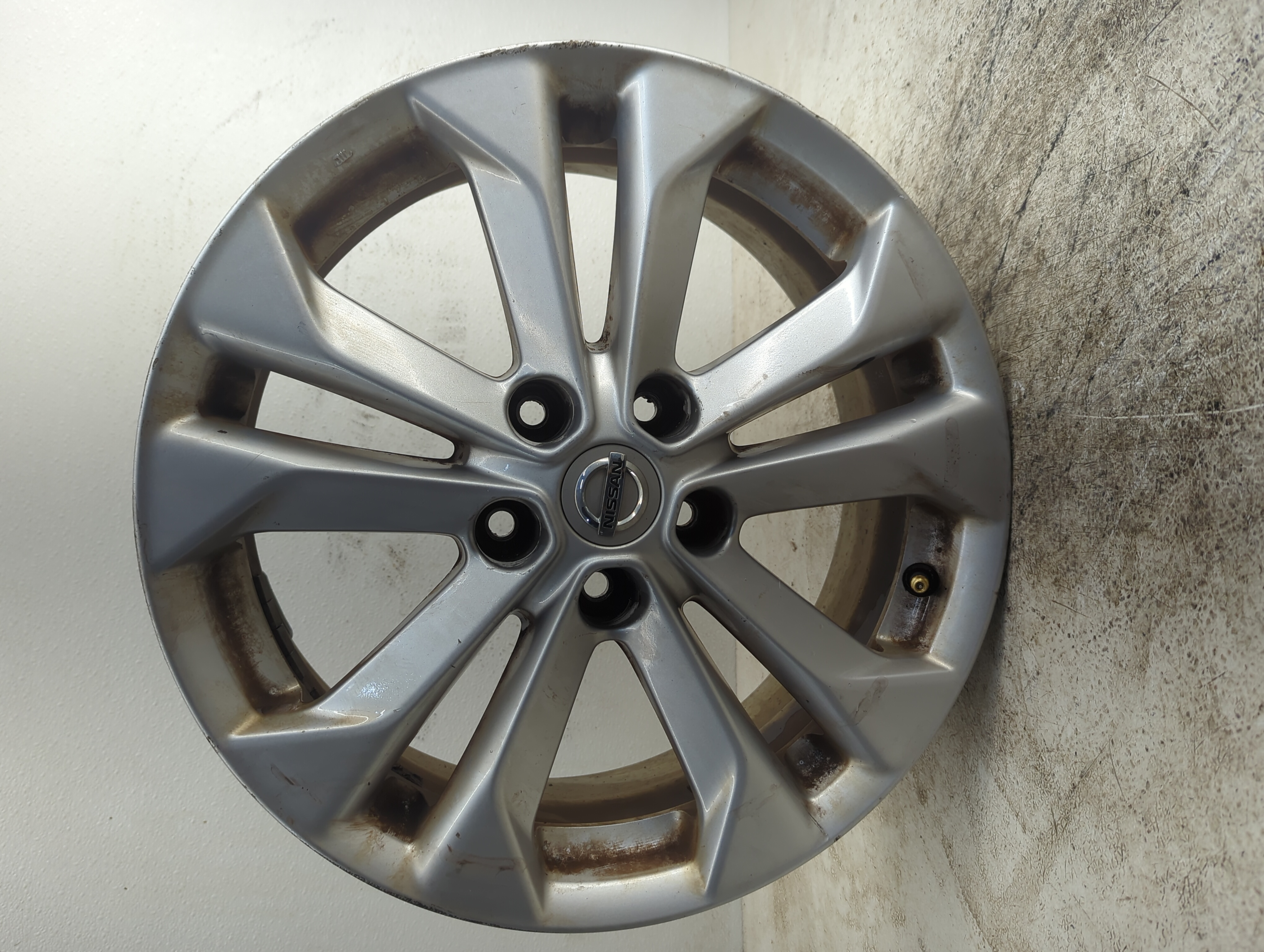 2014-2018 Nissan Rogue Oem Wheel Rim 1182180 - Oemusedautoparts1.com