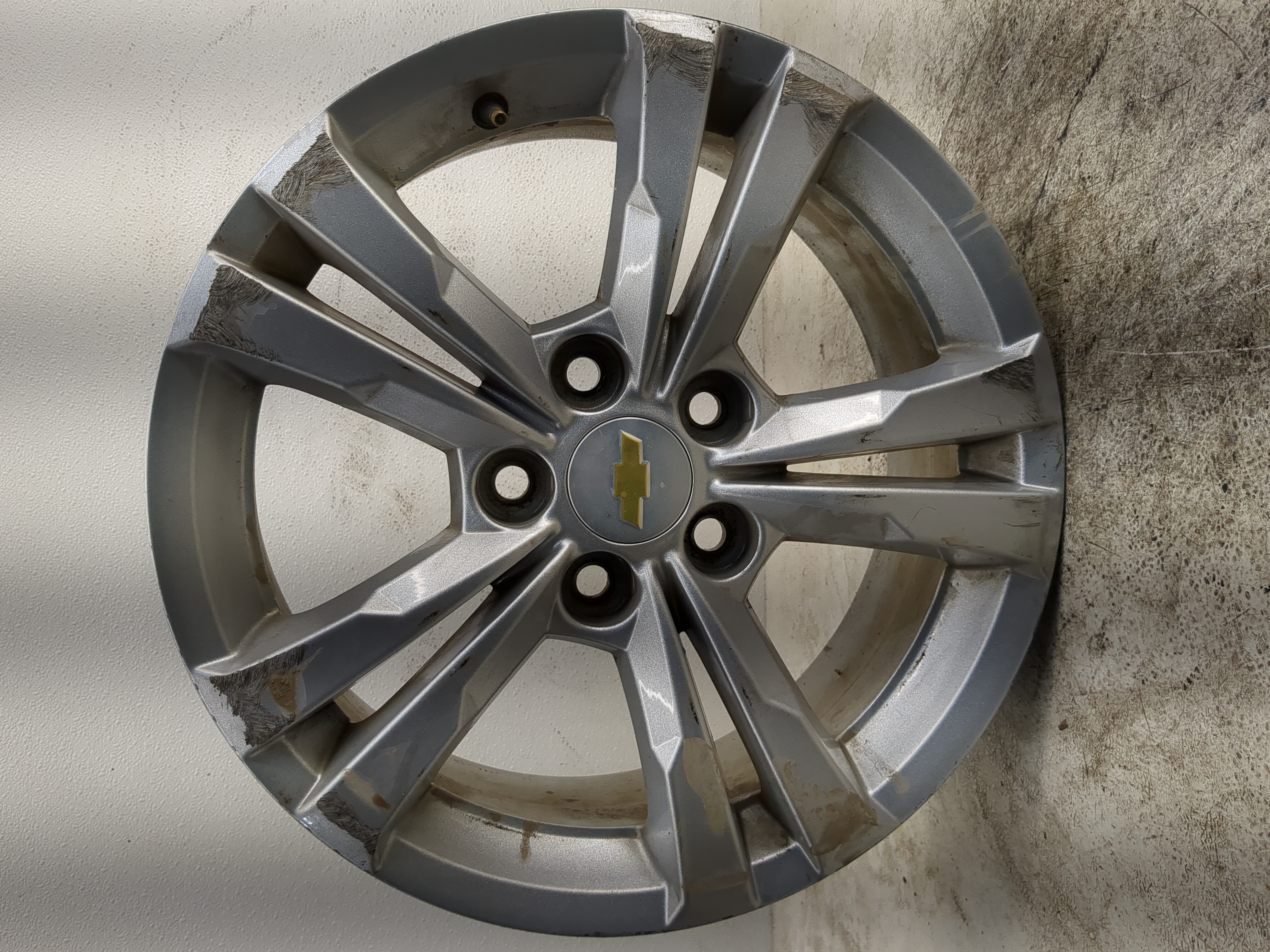 2010-2017 Chevrolet Equinox Oem Wheel Rim 1183889 - Oemusedautoparts1.com