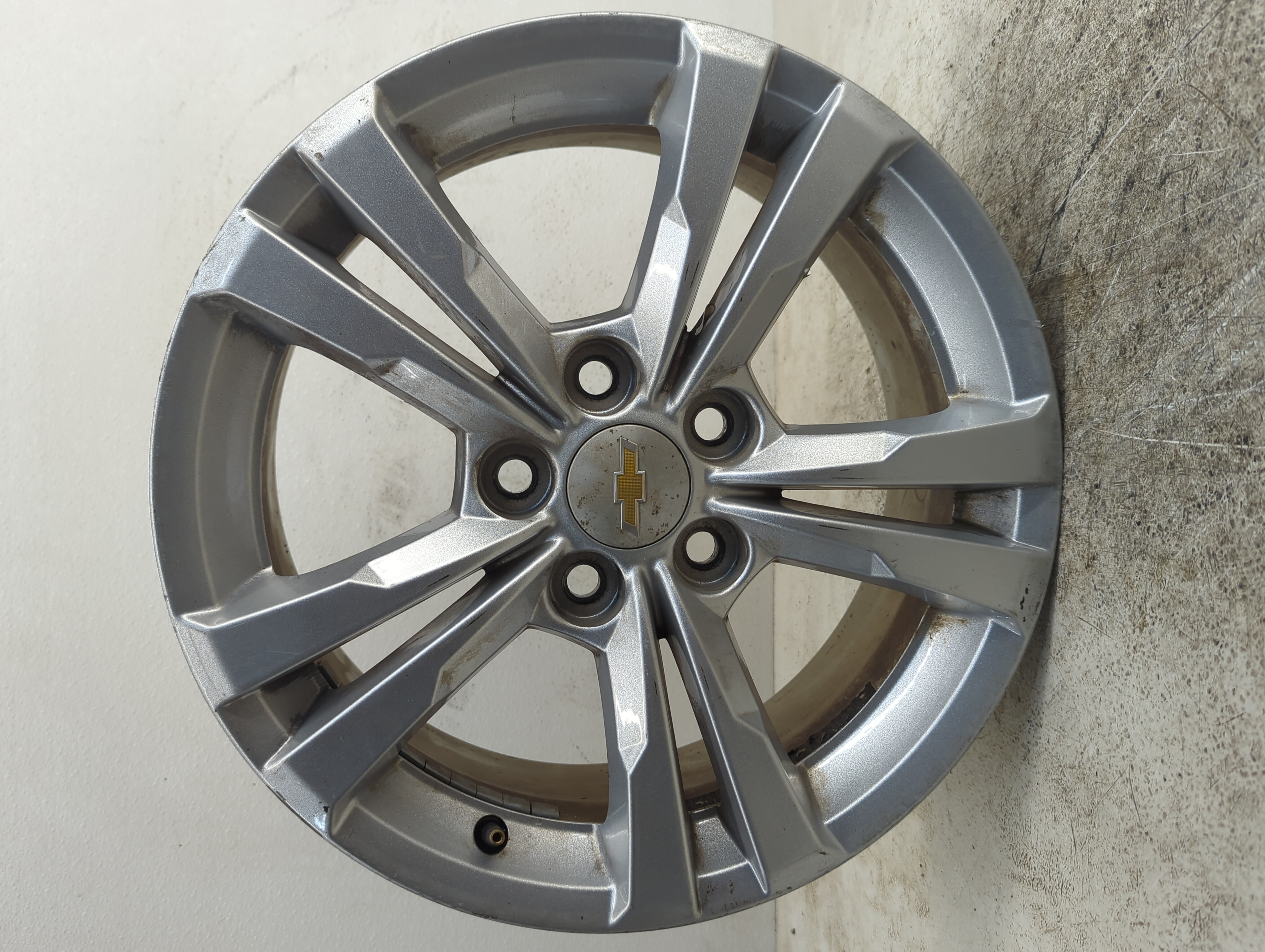 2014-2014 Chevrolet Equinox Oem Wheel Rim 1183890 - Oemusedautoparts1.com