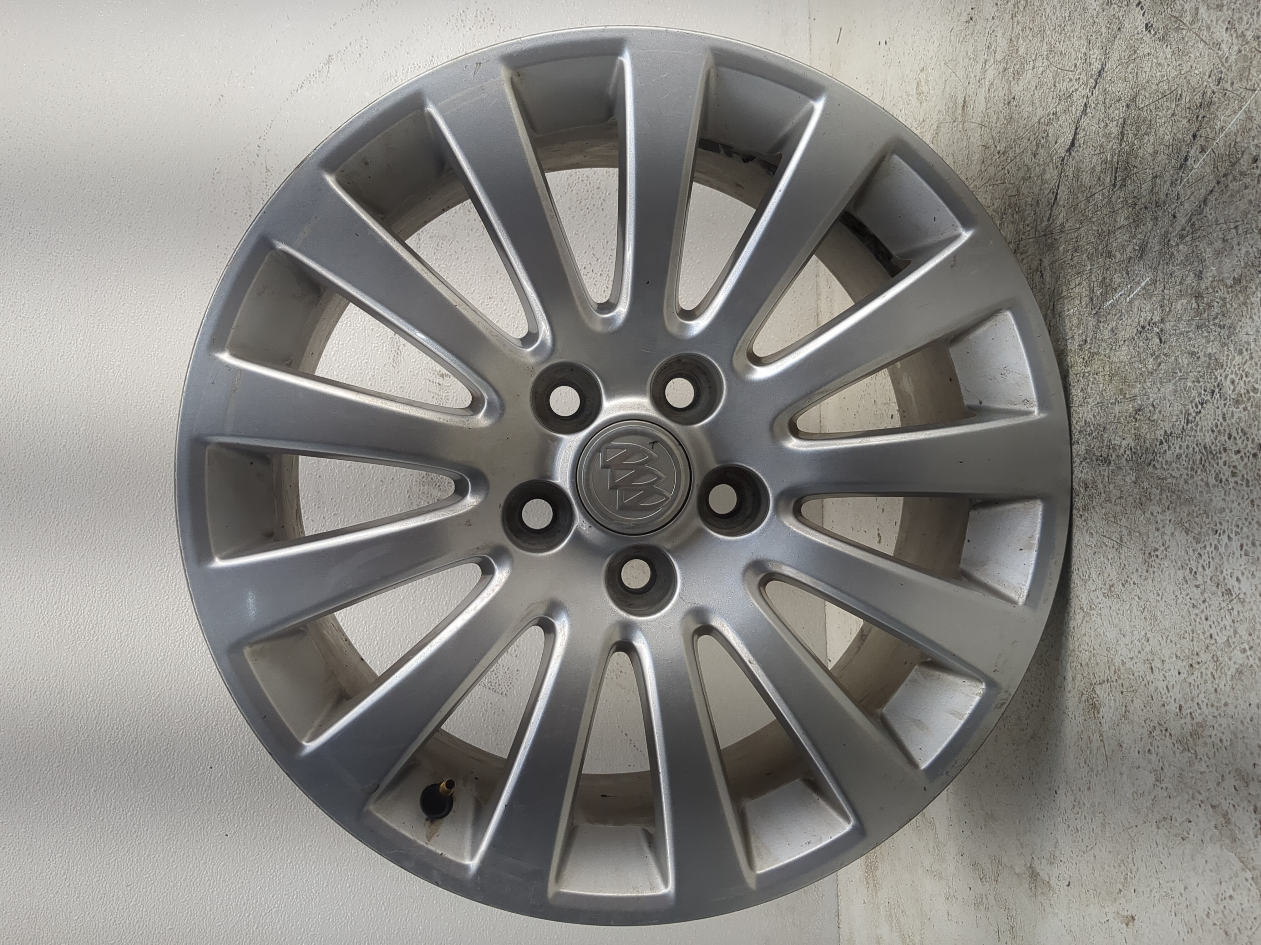 2011-2013 Buick Regal Oem Wheel Rim 1185433 - Oemusedautoparts1.com