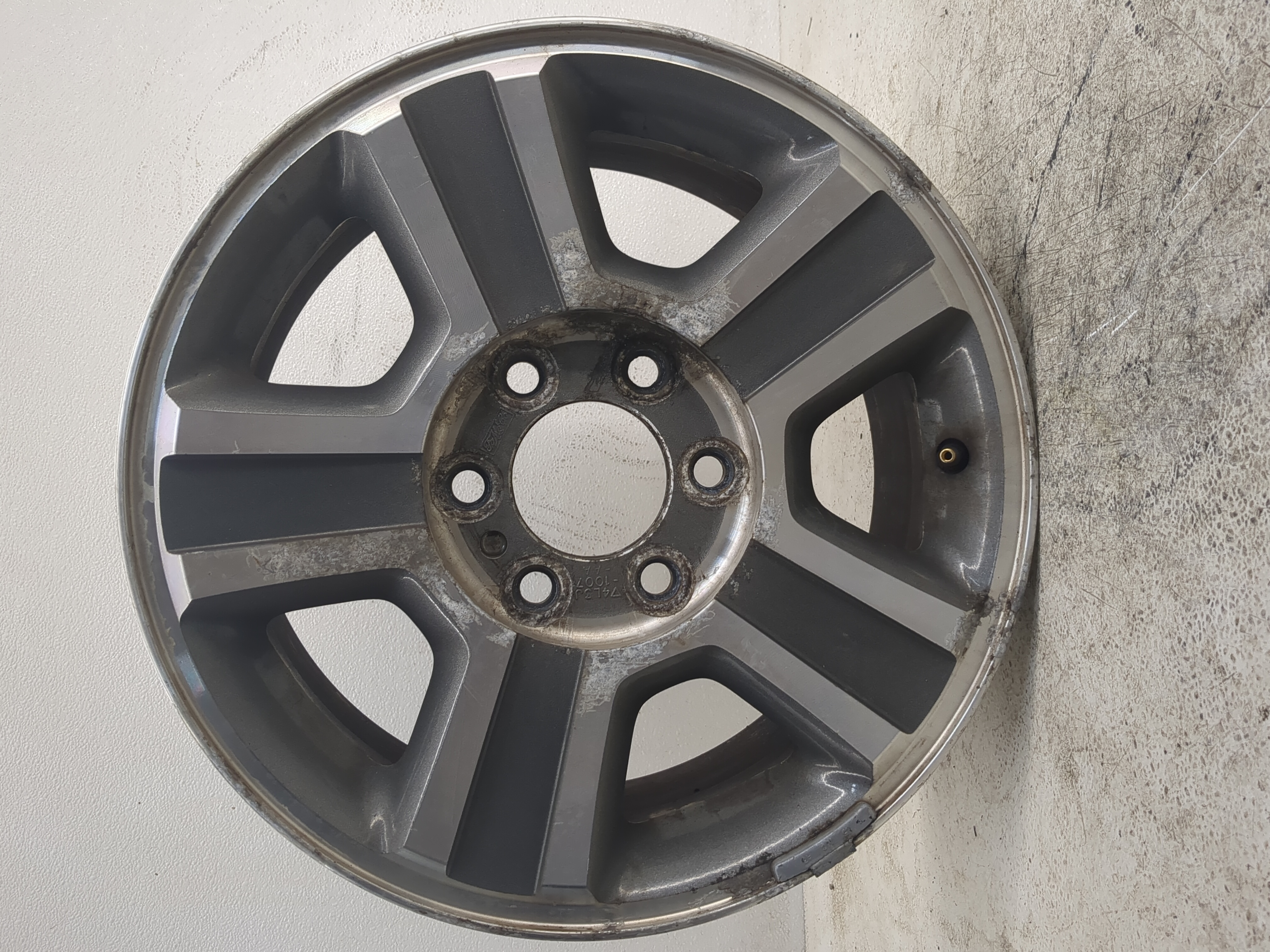 2004-2008 Ford F-150 Oem Wheel Rim 1185435 - Oemusedautoparts1.com