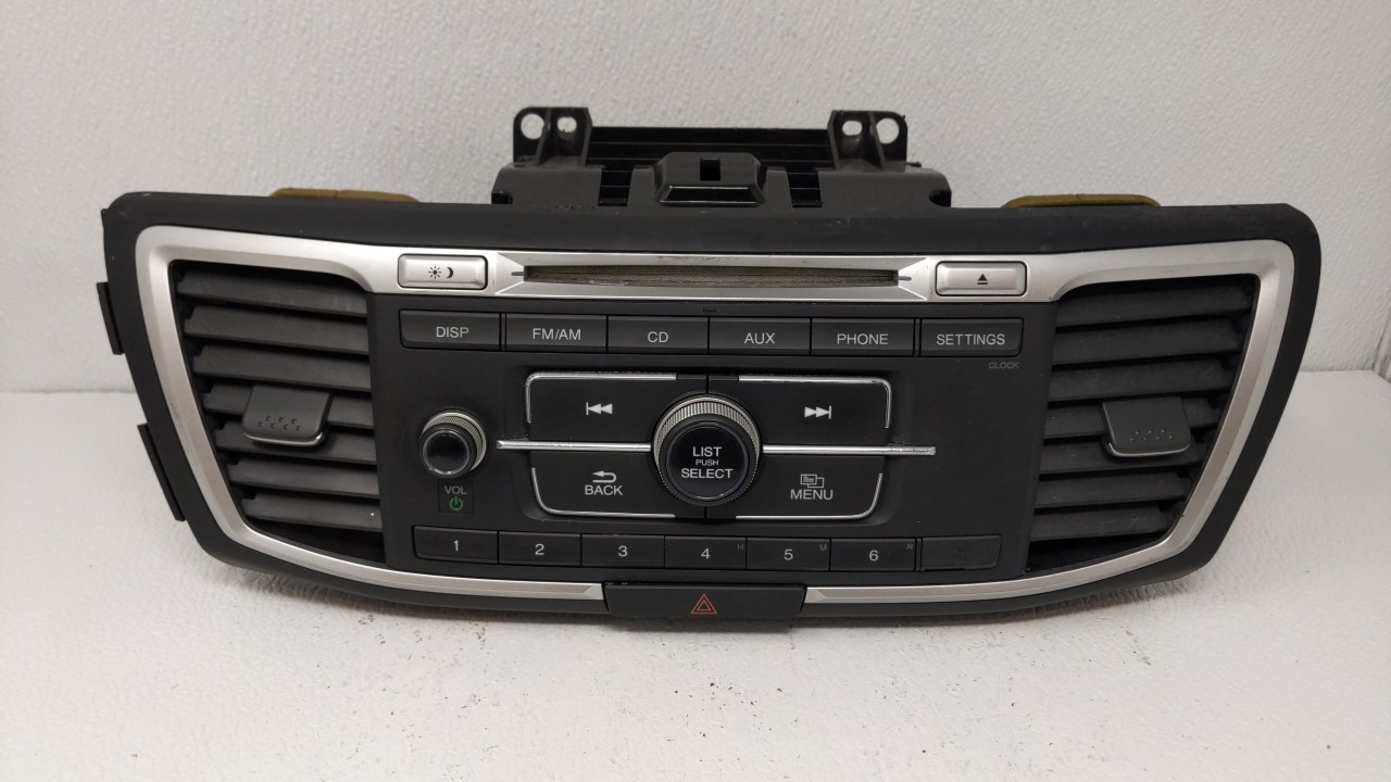 Picture of 2013-2015 Honda Accord Am Fm Cd Player Radio Receiver 118669