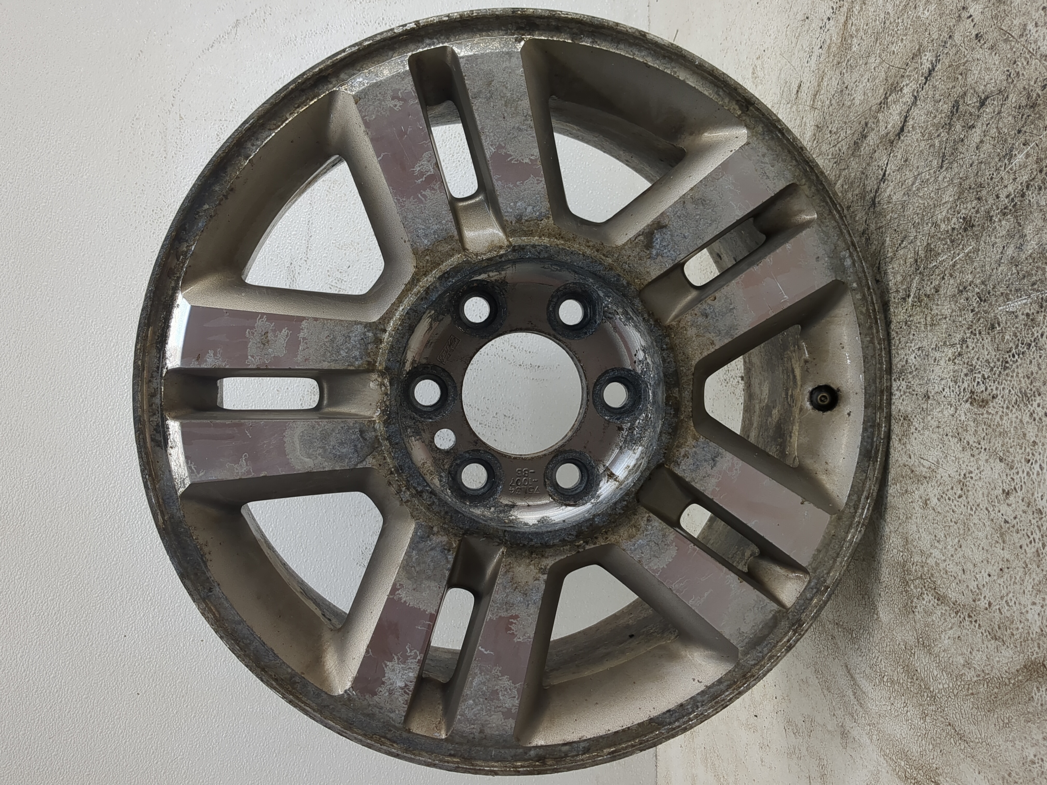 2005-2008 Ford F-150 Oem Wheel Rim 1188530 - Oemusedautoparts1.com
