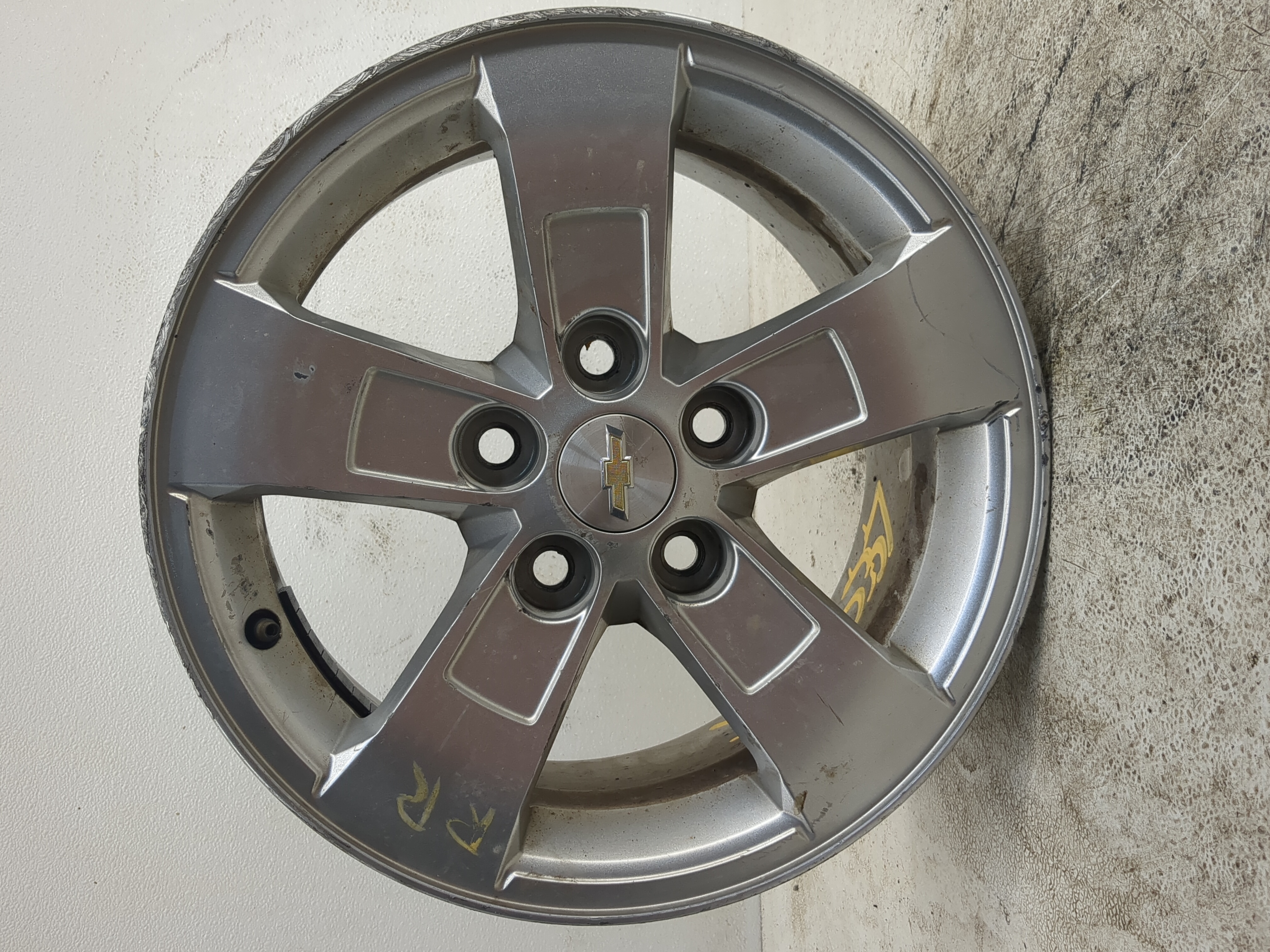 2013-2016 Chevrolet Malibu Oem Wheel Rim 1188532 - Oemusedautoparts1.com