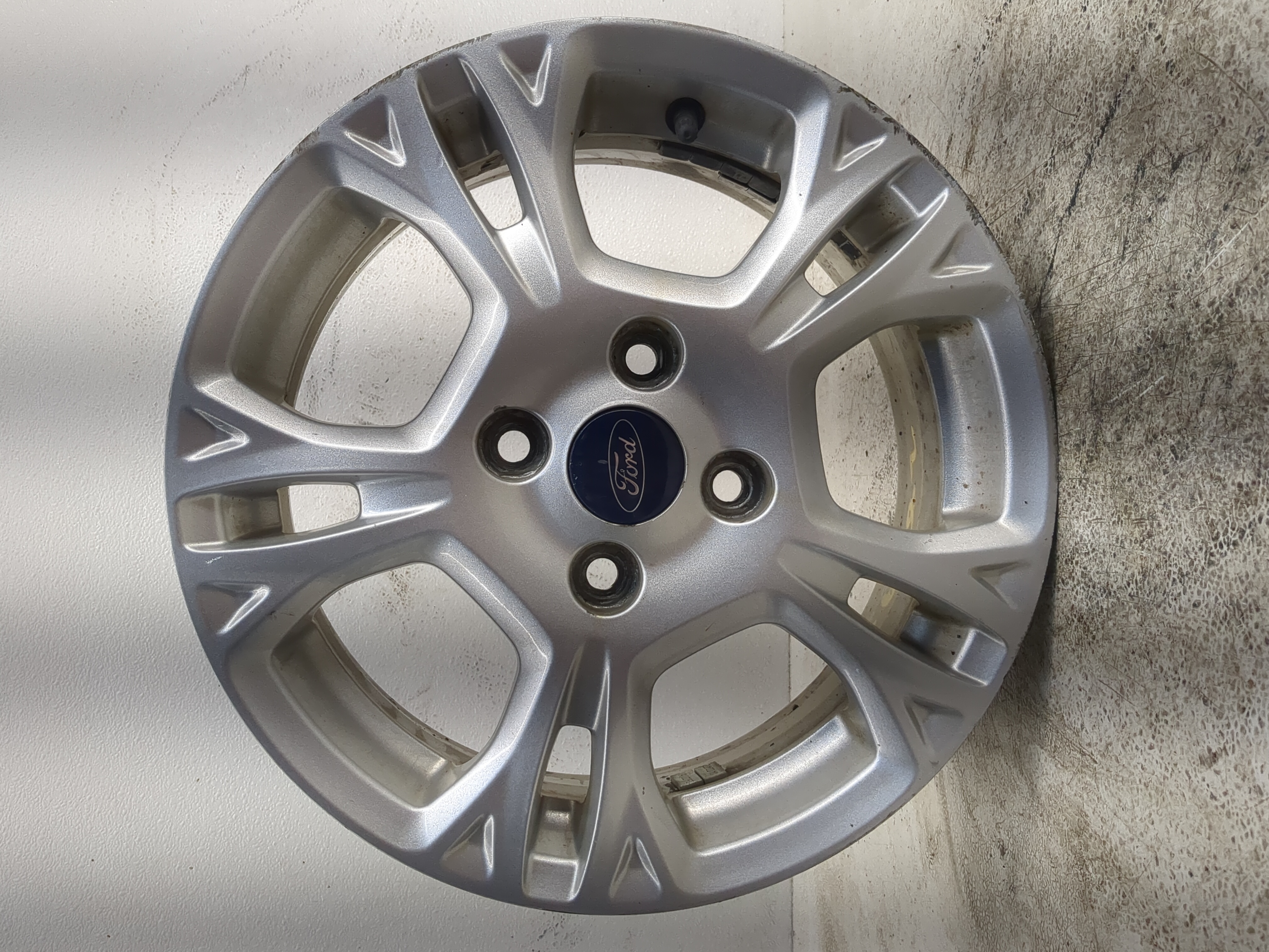 2014-2016 Ford Fiesta Oem Wheel Rim 1188534 - Oemusedautoparts1.com