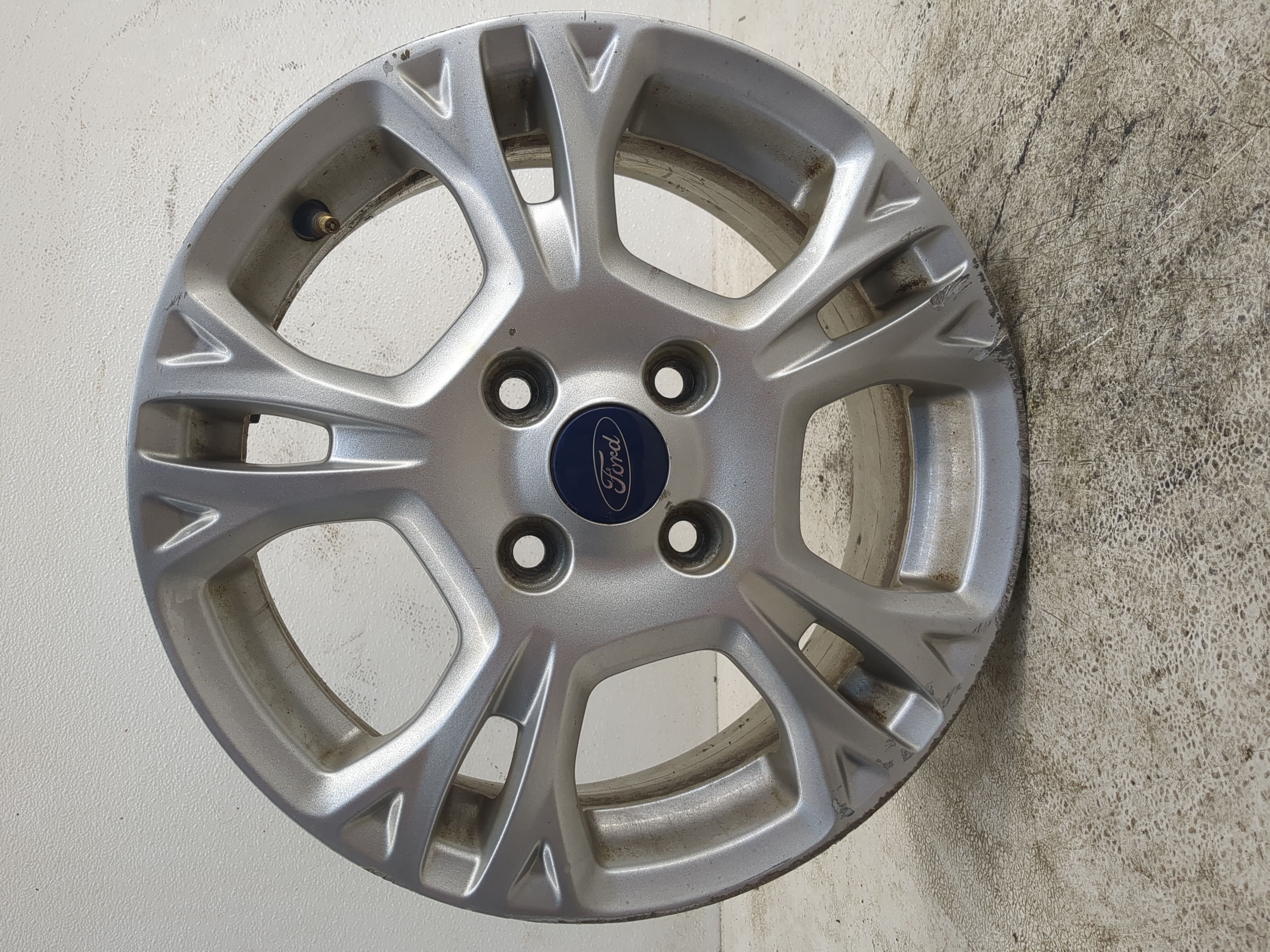 2014-2016 Ford Fiesta Oem Wheel Rim 1188538 - Oemusedautoparts1.com