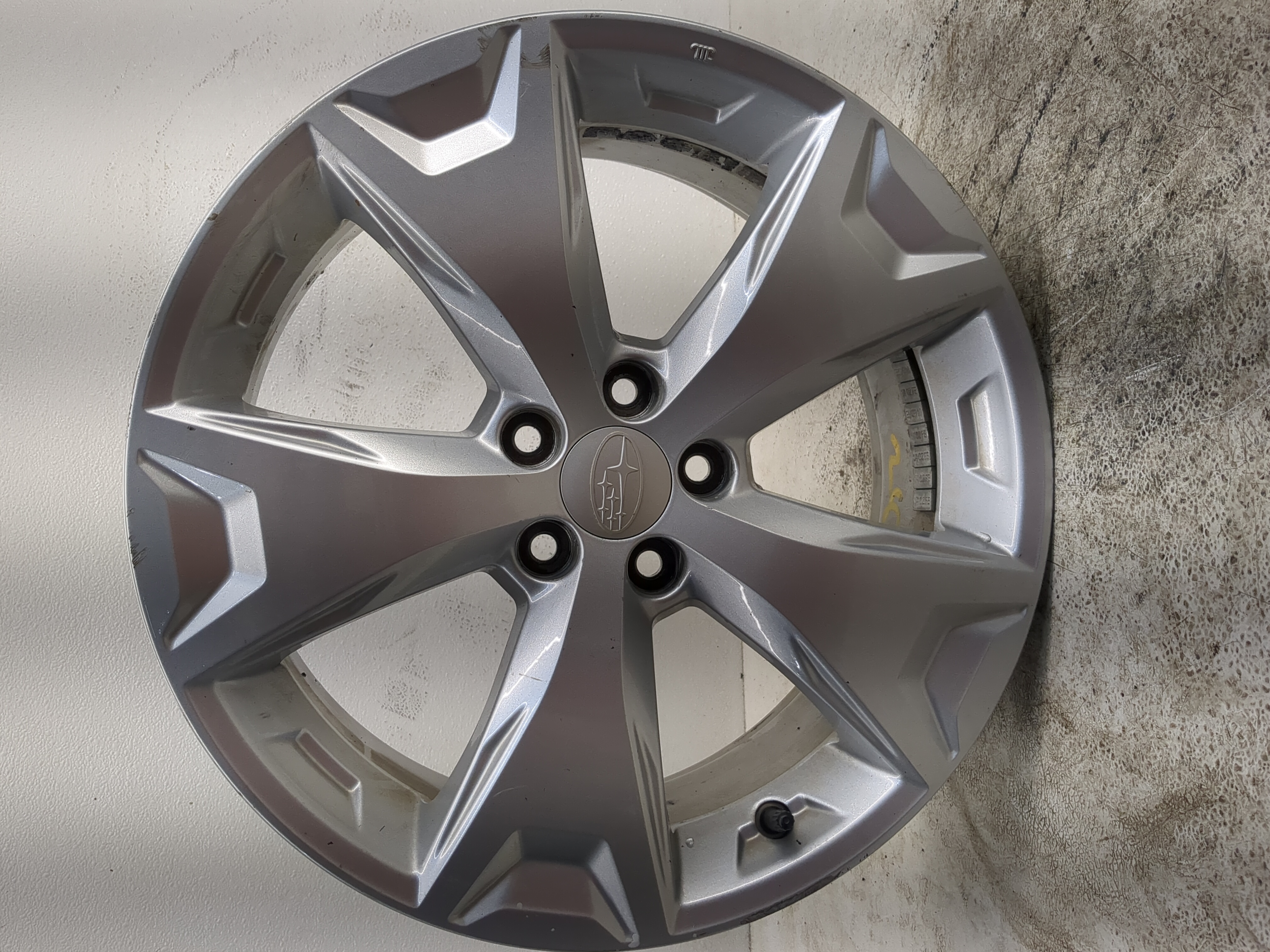 2014-2016 Subaru Forester Oem Wheel Rim 1188742 - Oemusedautoparts1.com