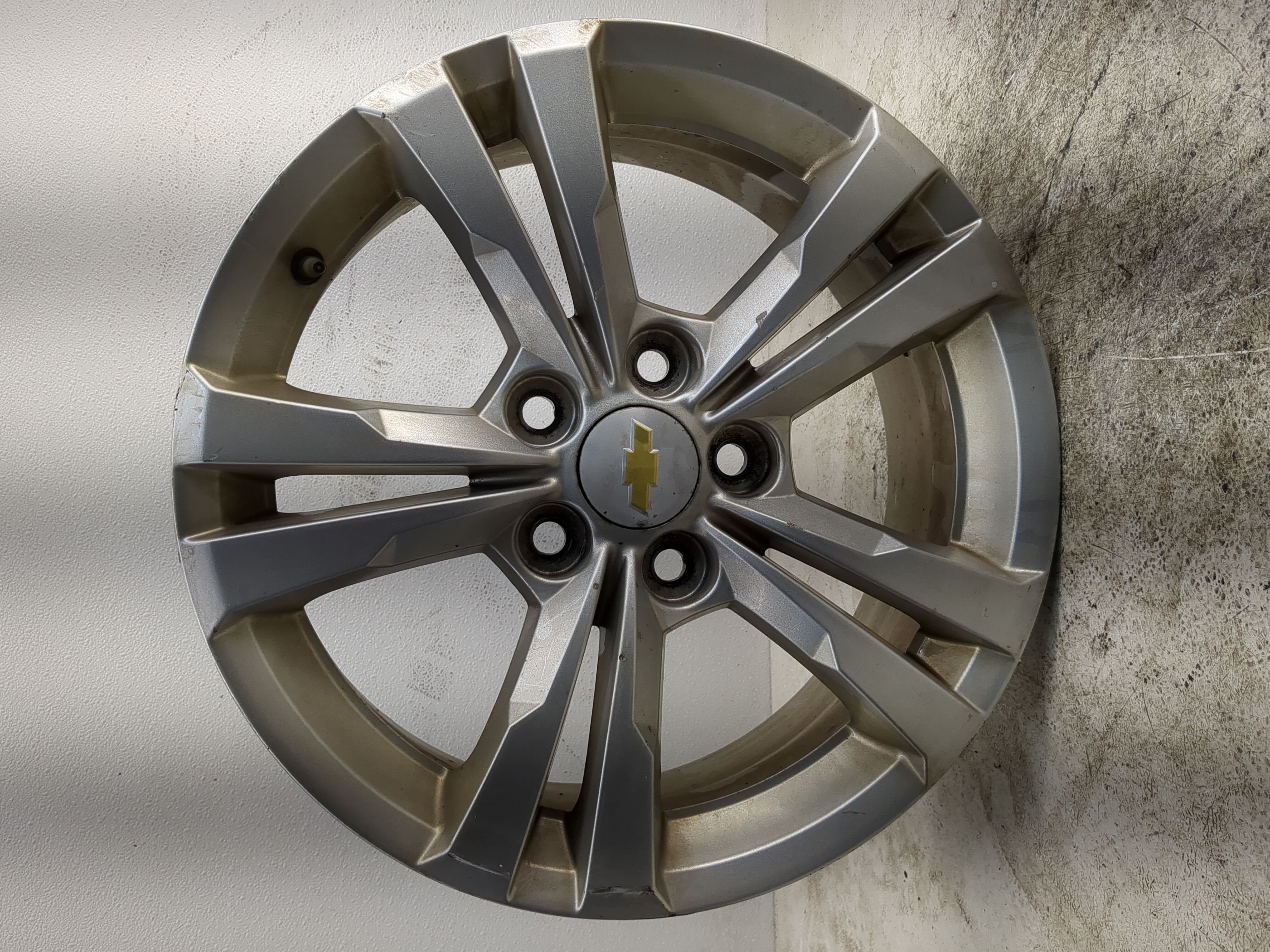 2010-2017 Chevrolet Equinox Oem Wheel Rim 1189421 - Oemusedautoparts1.com