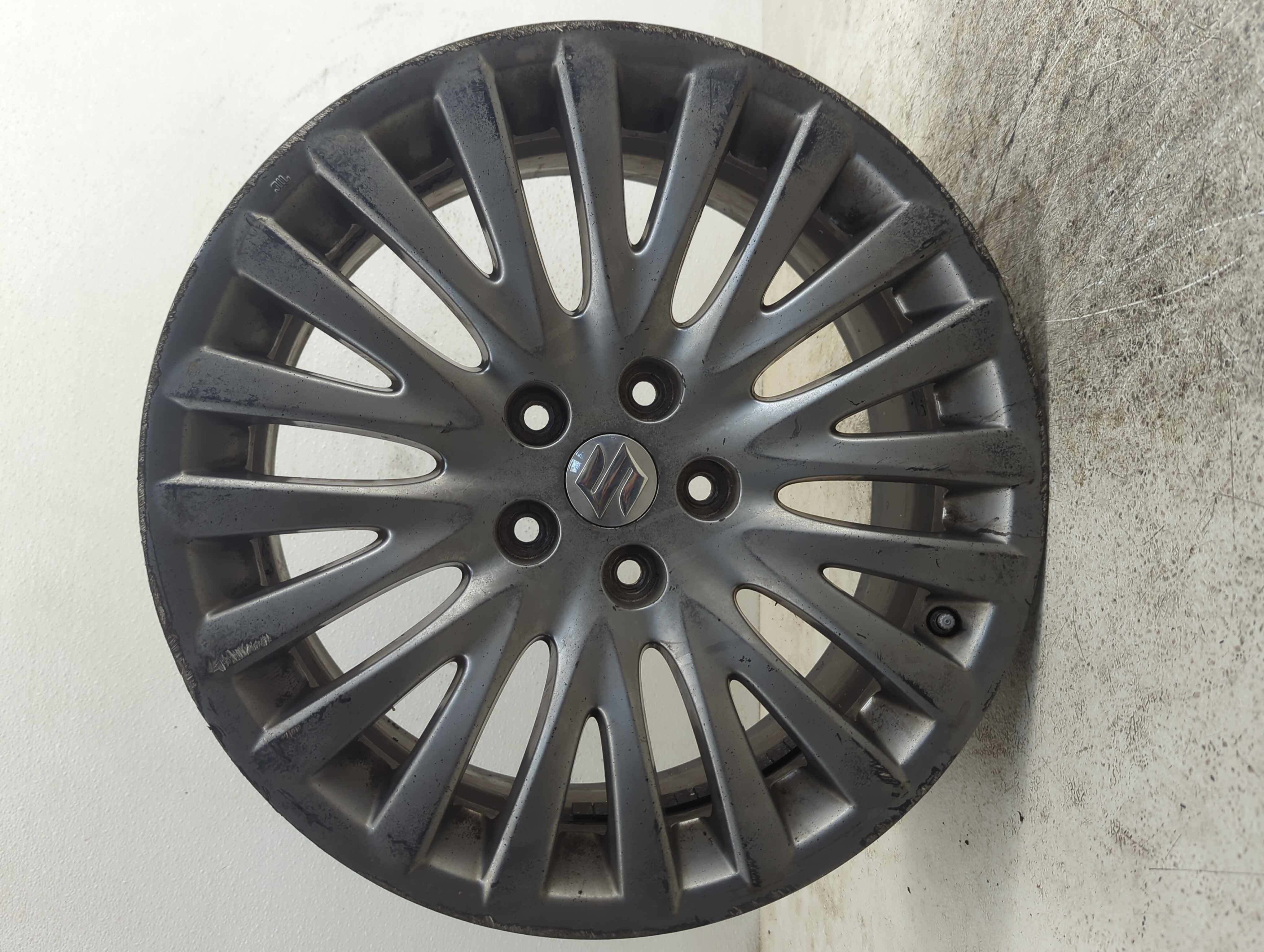 2010-2013 Suzuki Kizashi Oem Wheel Rim 1189431 - Oemusedautoparts1.com