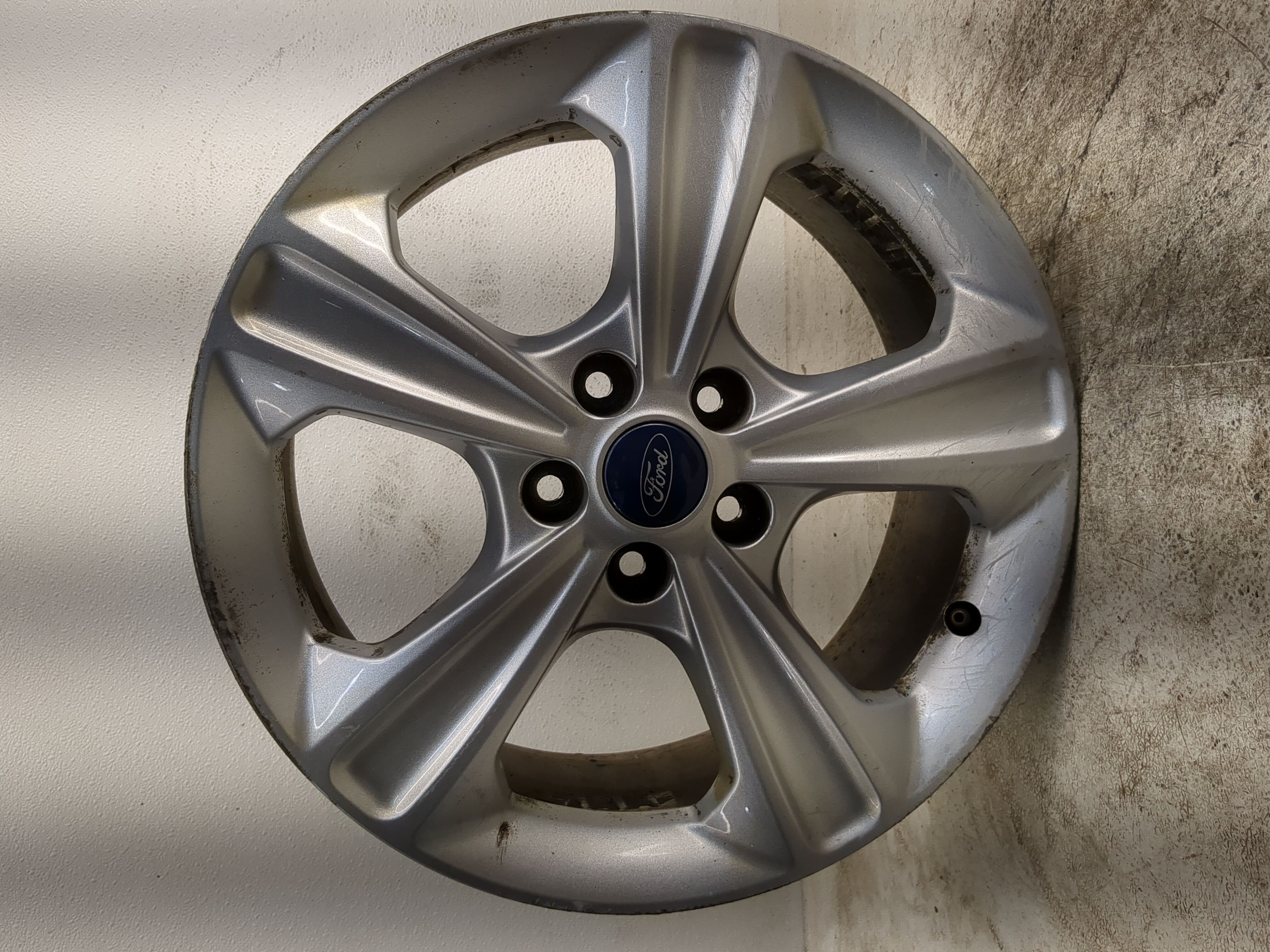 2013-2016 Ford Escape Oem Wheel Rim 1190572 - Oemusedautoparts1.com