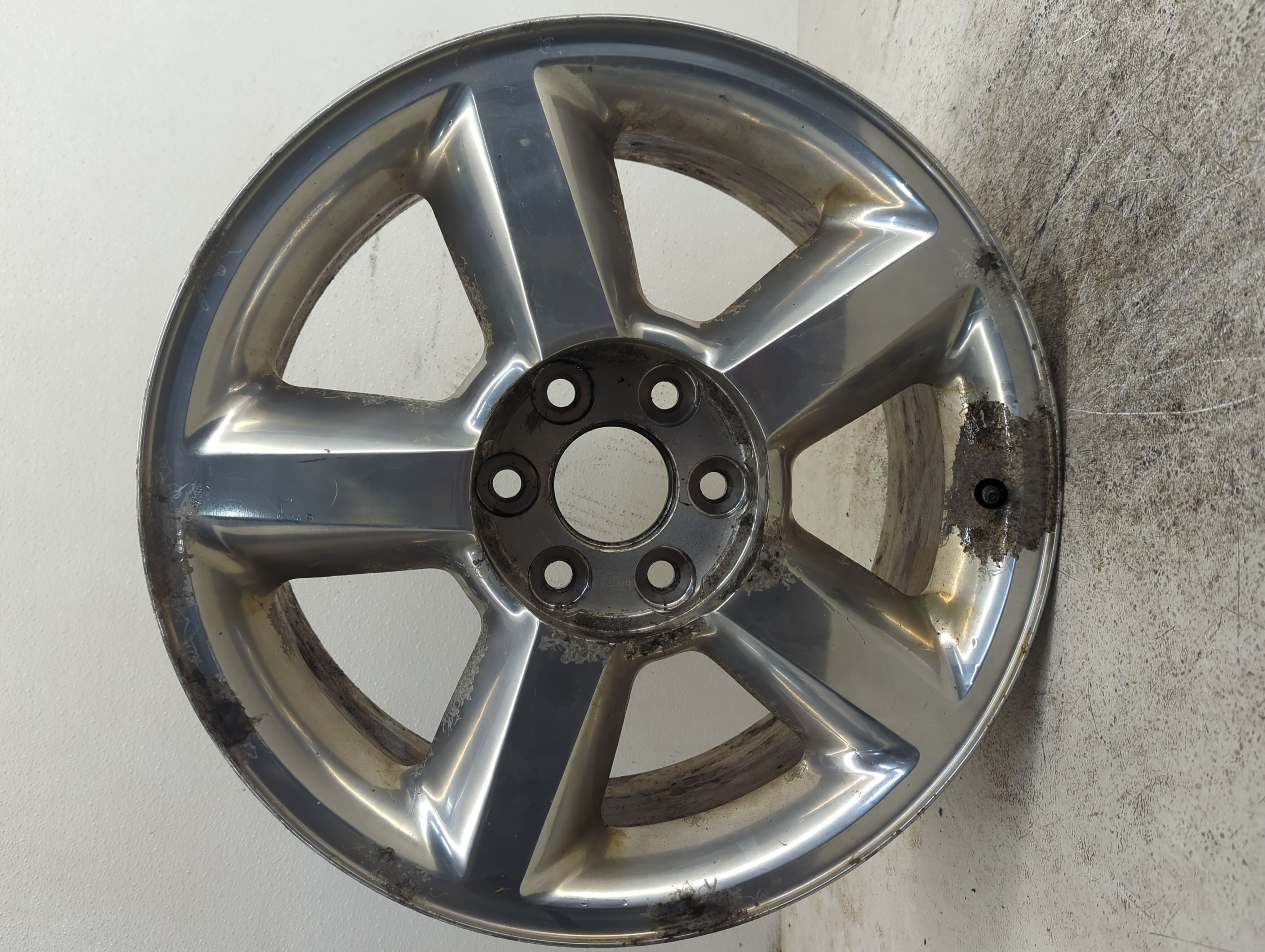 2007-2009 Chevrolet Suburban 1500 Oem Wheel Rim 1190601 - Oemusedautoparts1.com