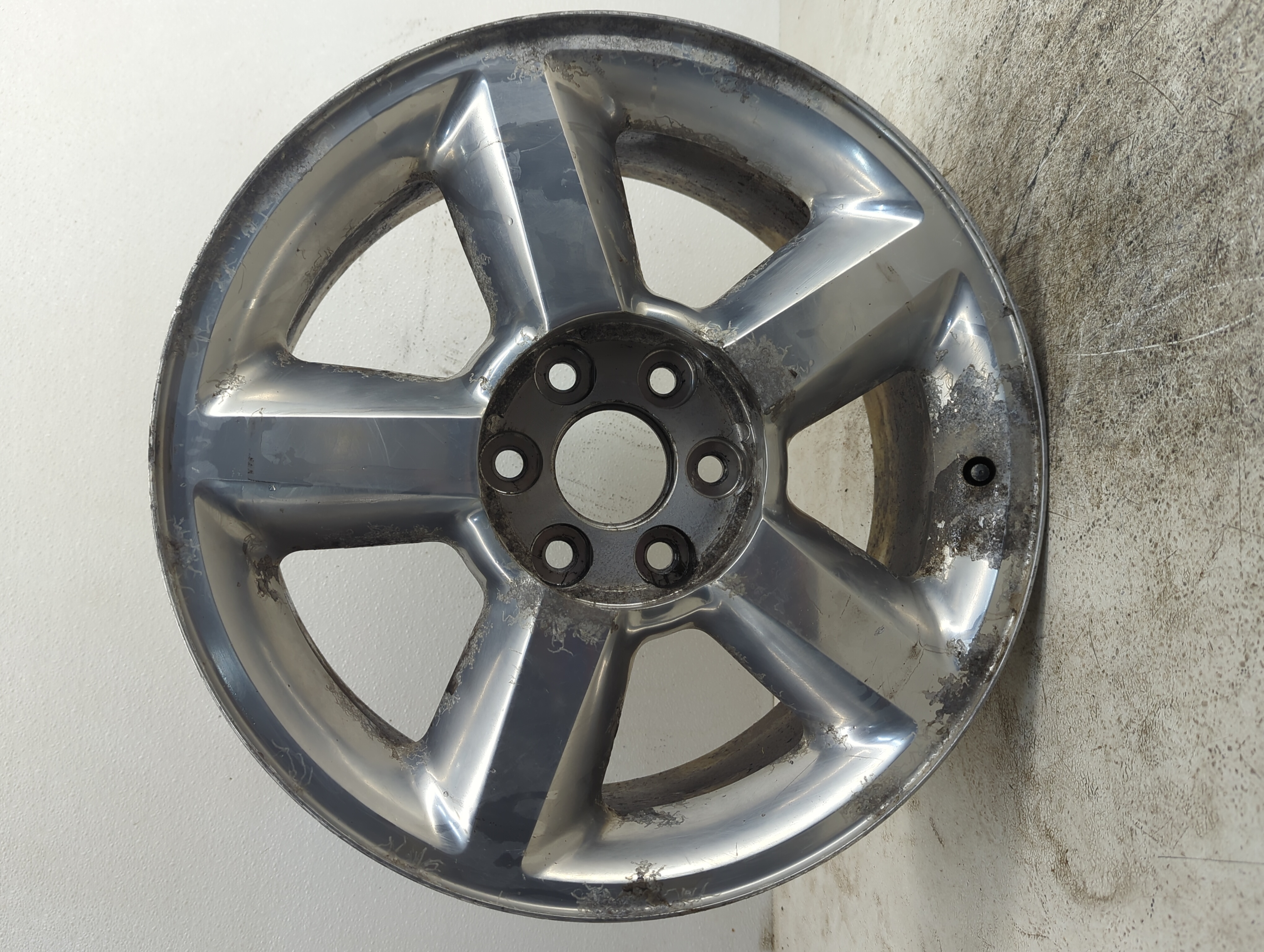 2007-2009 Chevrolet Suburban 1500 Oem Wheel Rim 1190602 - Oemusedautoparts1.com