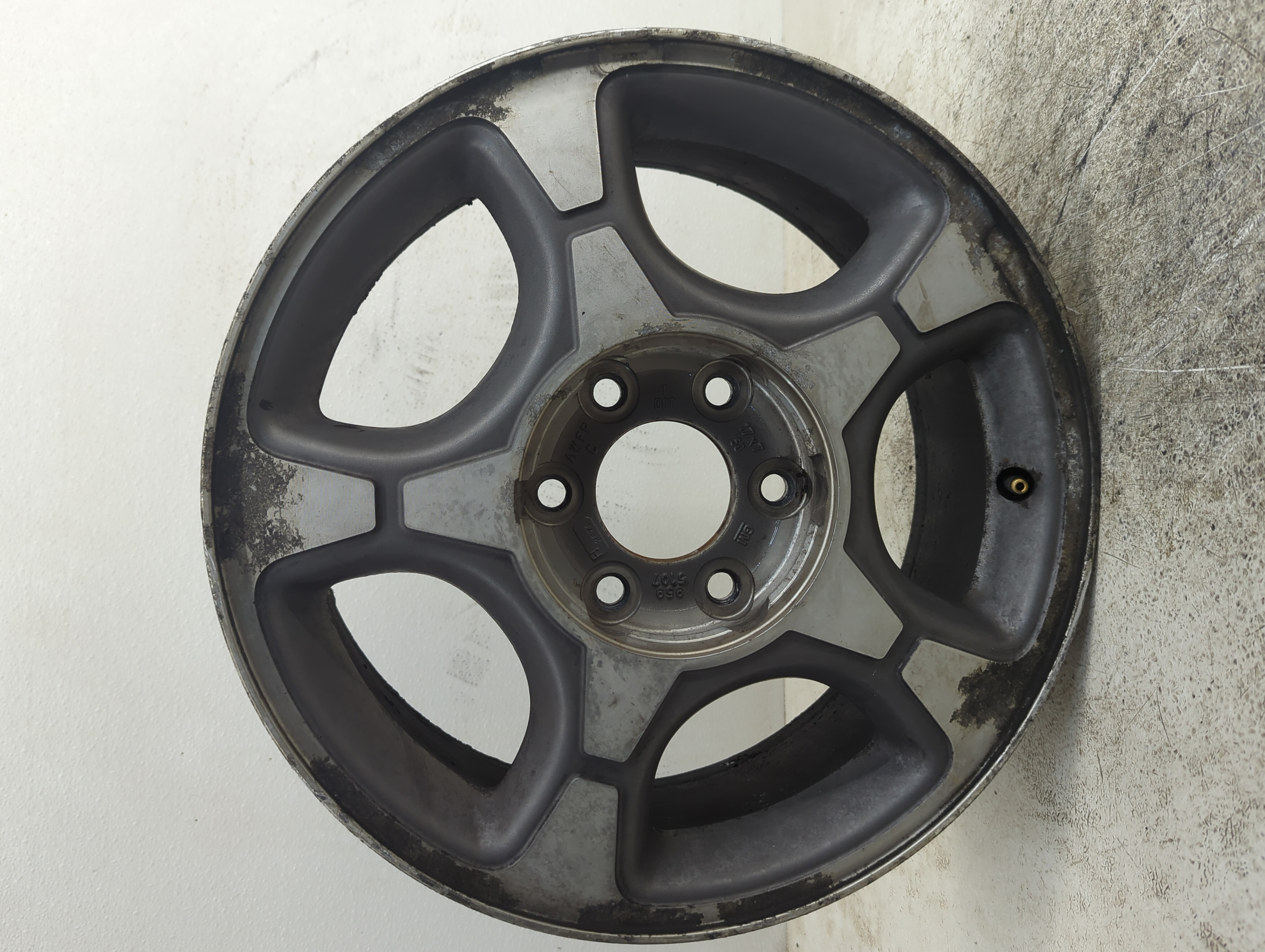 2004-2006 Chevrolet Trailblazer Ext Oem Wheel Rim 1190703 - Oemusedautoparts1.com