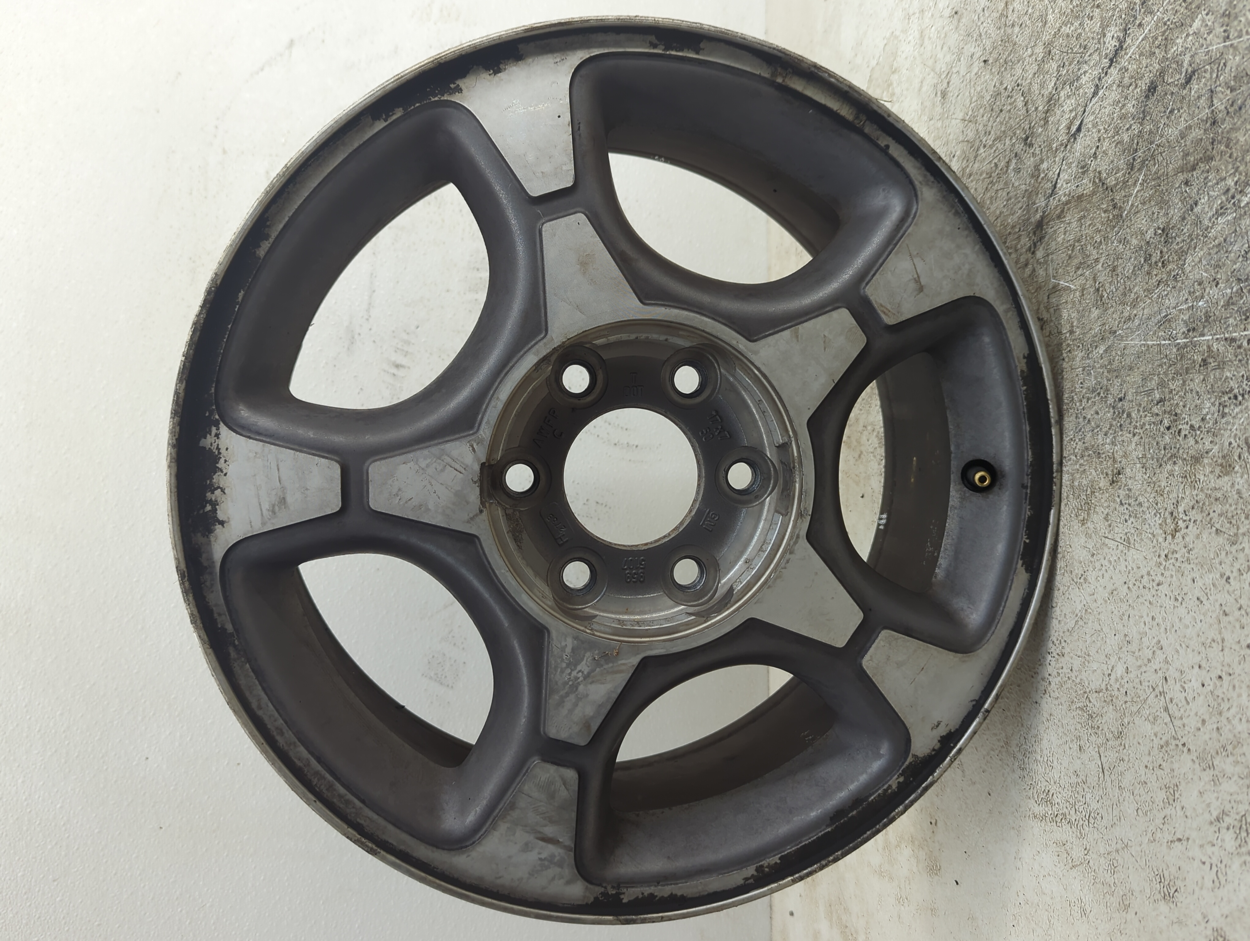2004-2006 Chevrolet Trailblazer Ext Oem Wheel Rim 1190705 - Oemusedautoparts1.com