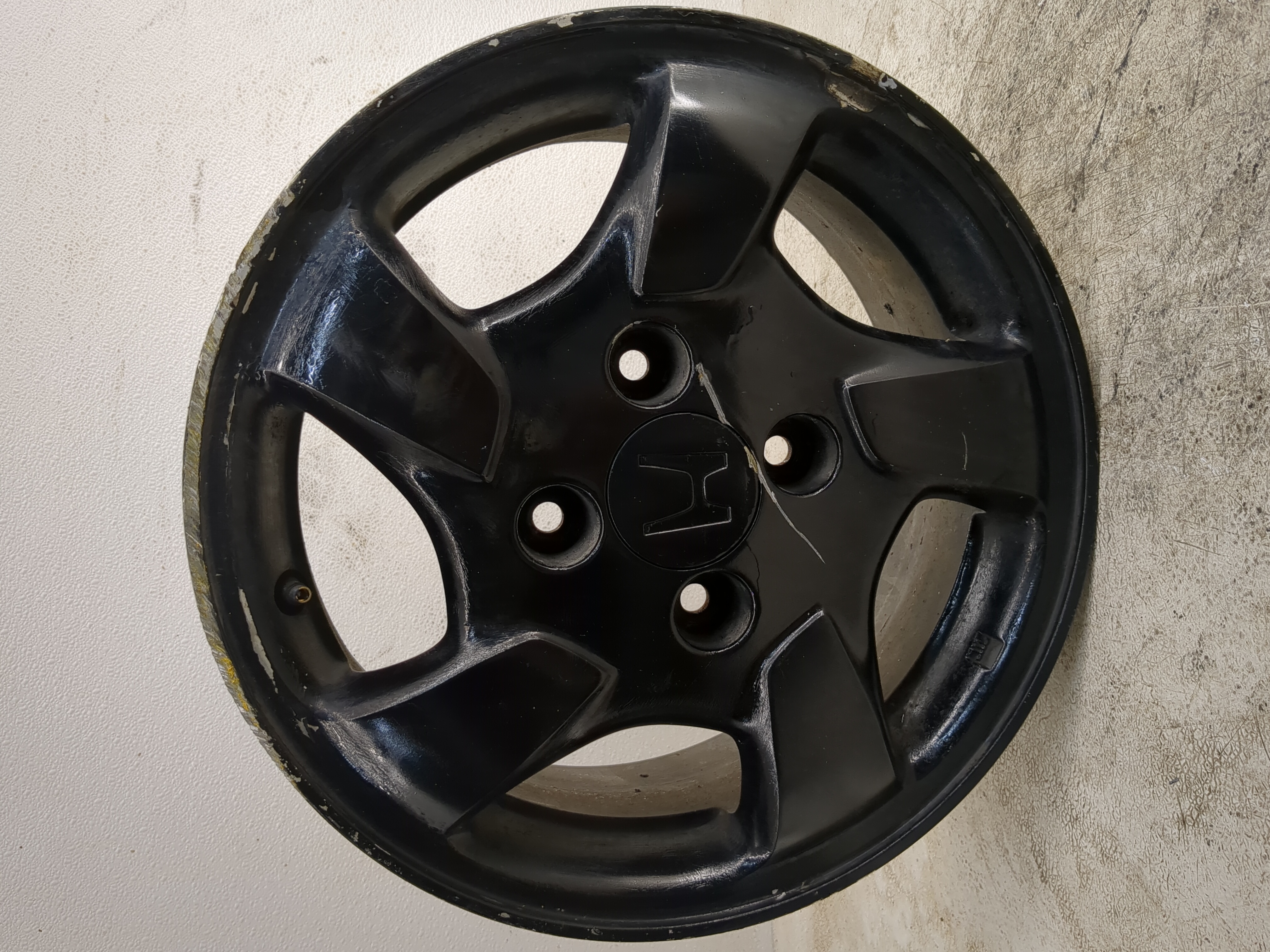 1998-2000 Honda Accord Oem Wheel Rim Black 1191040 - Oemusedautoparts1.com