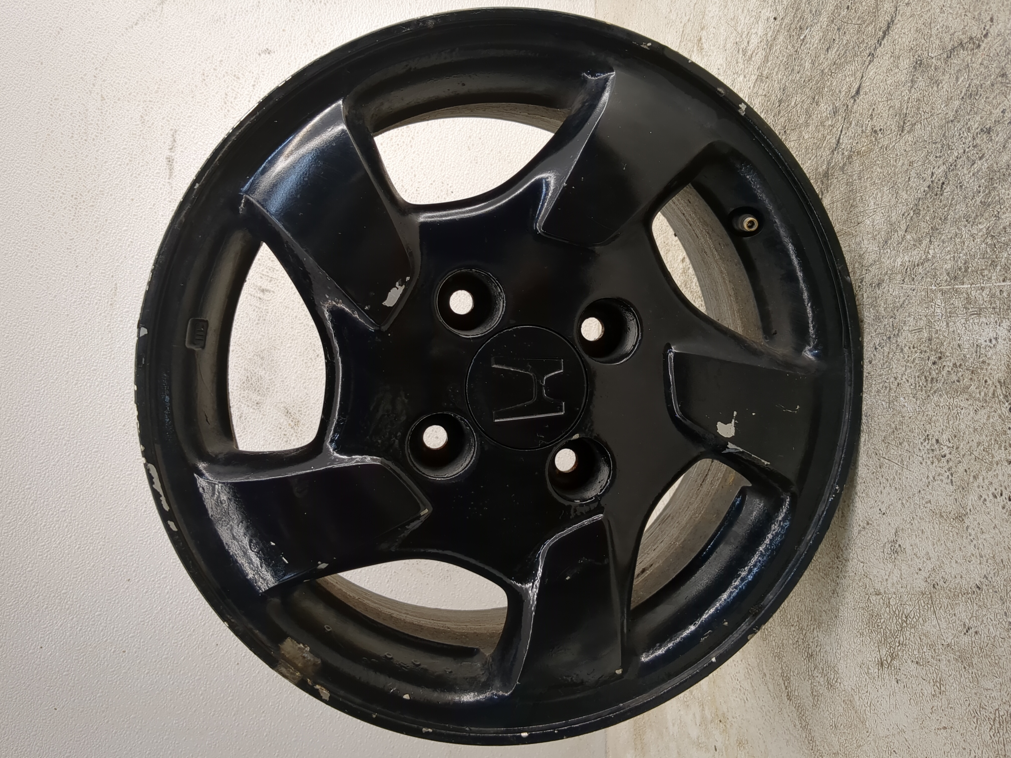 1998-2000 Honda Accord Oem Wheel Rim Black 1191042 - Oemusedautoparts1.com