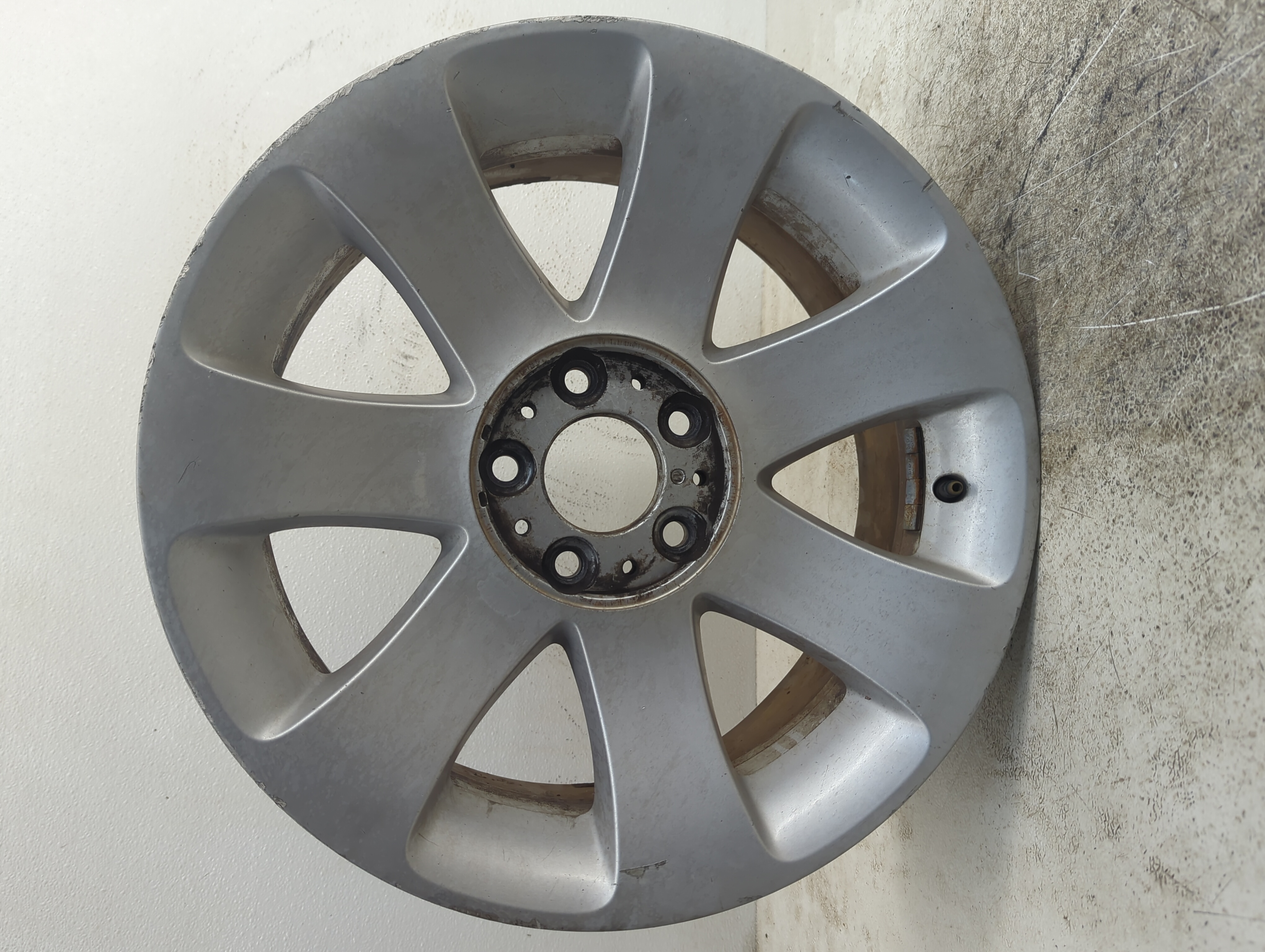 Bmw 750li Oem Wheel Rim 1191779 - Oemusedautoparts1.com