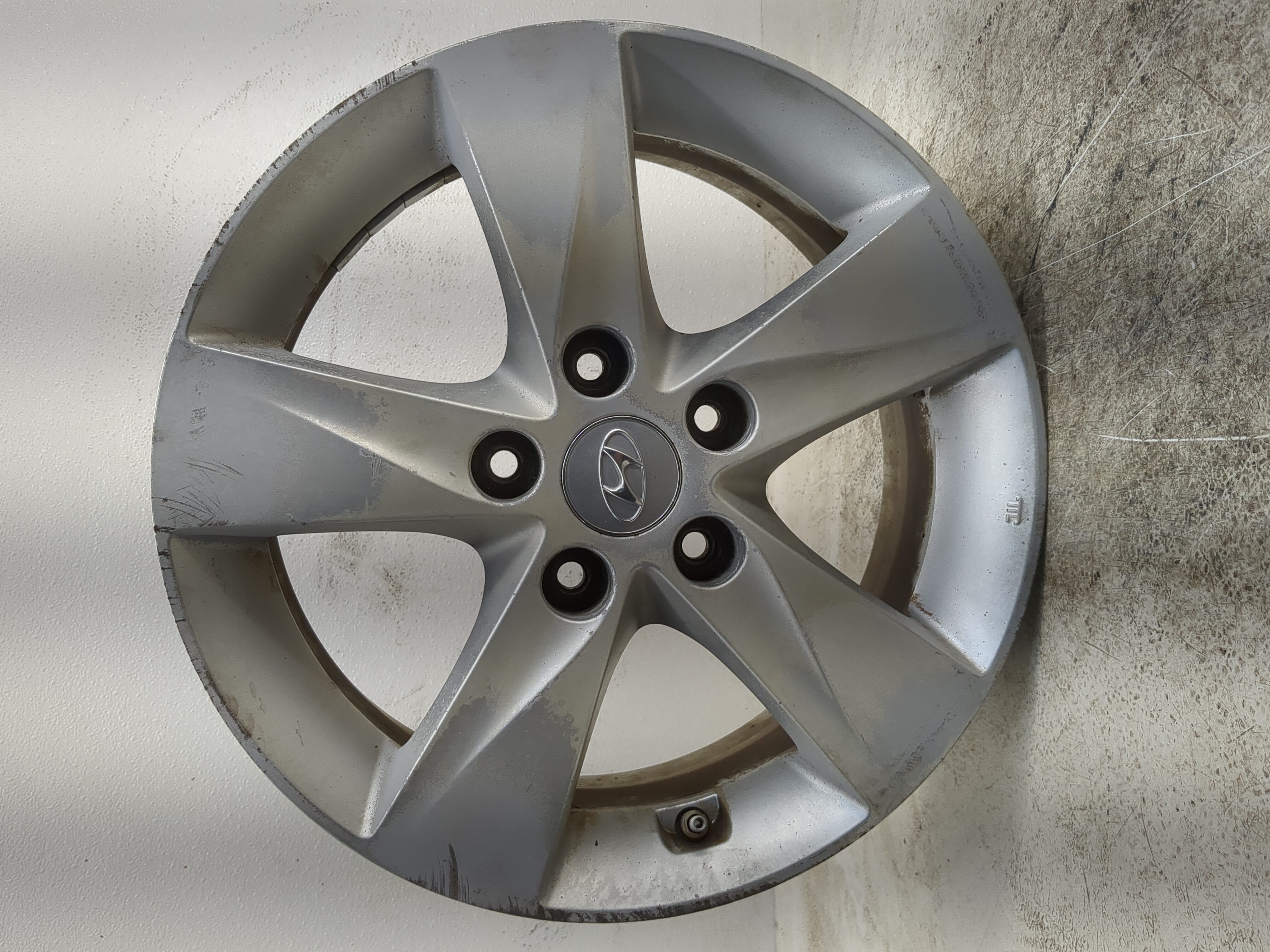 2011-2013 Hyundai Elantra Oem Wheel Rim 1191782 - Oemusedautoparts1.com