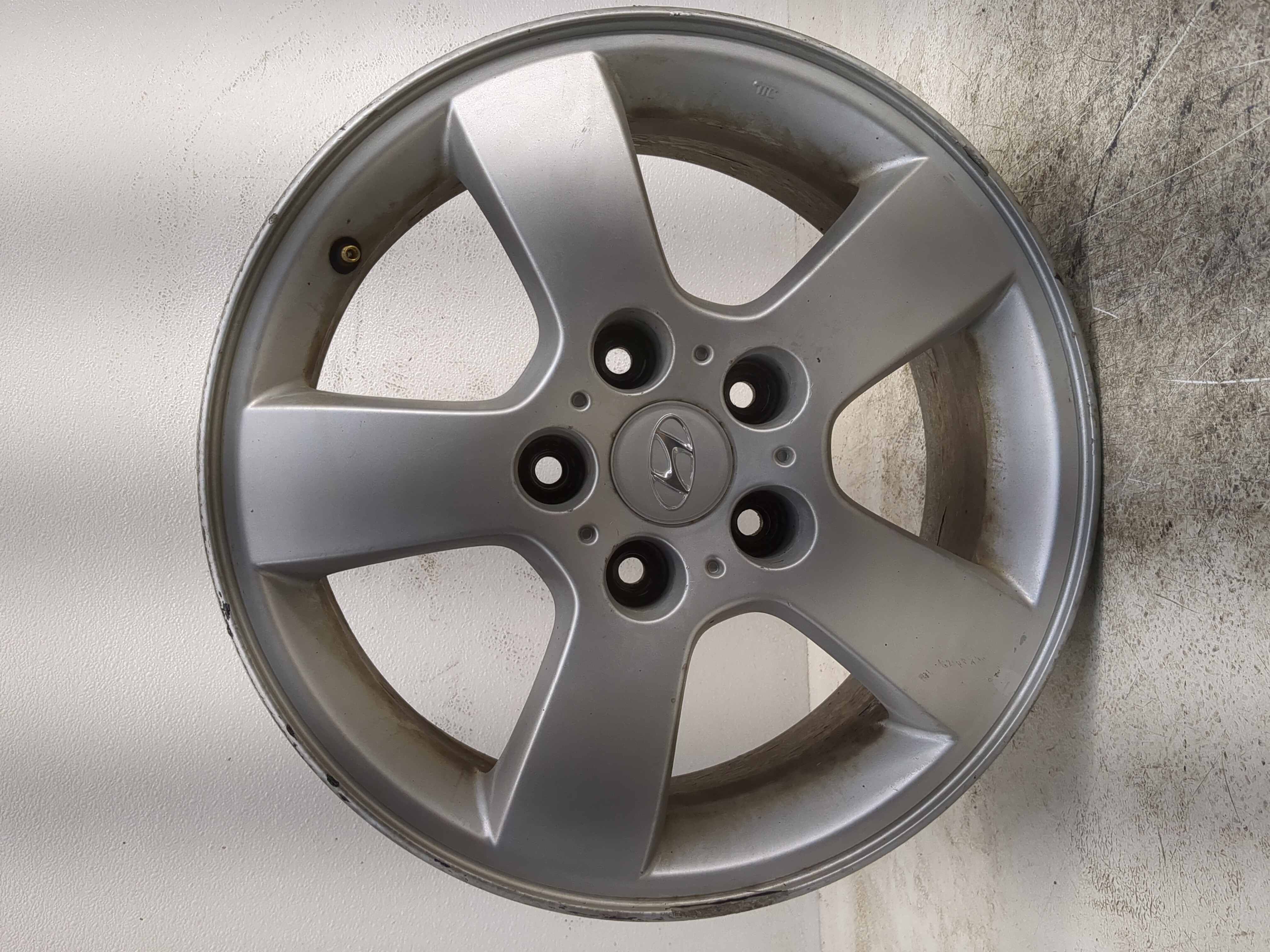 2005-2009 Hyundai Tucson Oem Wheel Rim 1191784 - Oemusedautoparts1.com