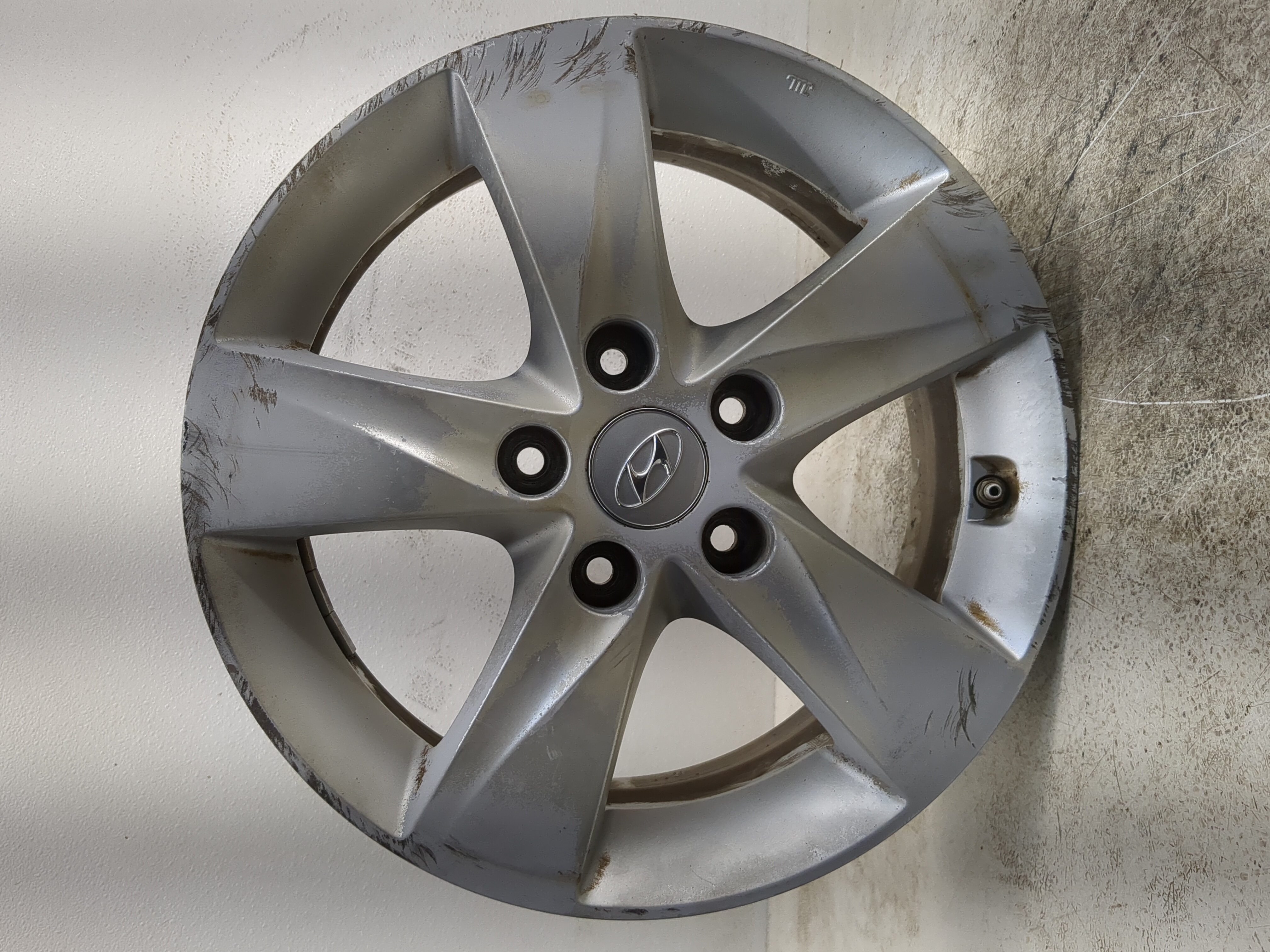 2011-2013 Hyundai Elantra Oem Wheel Rim 1191787 - Oemusedautoparts1.com