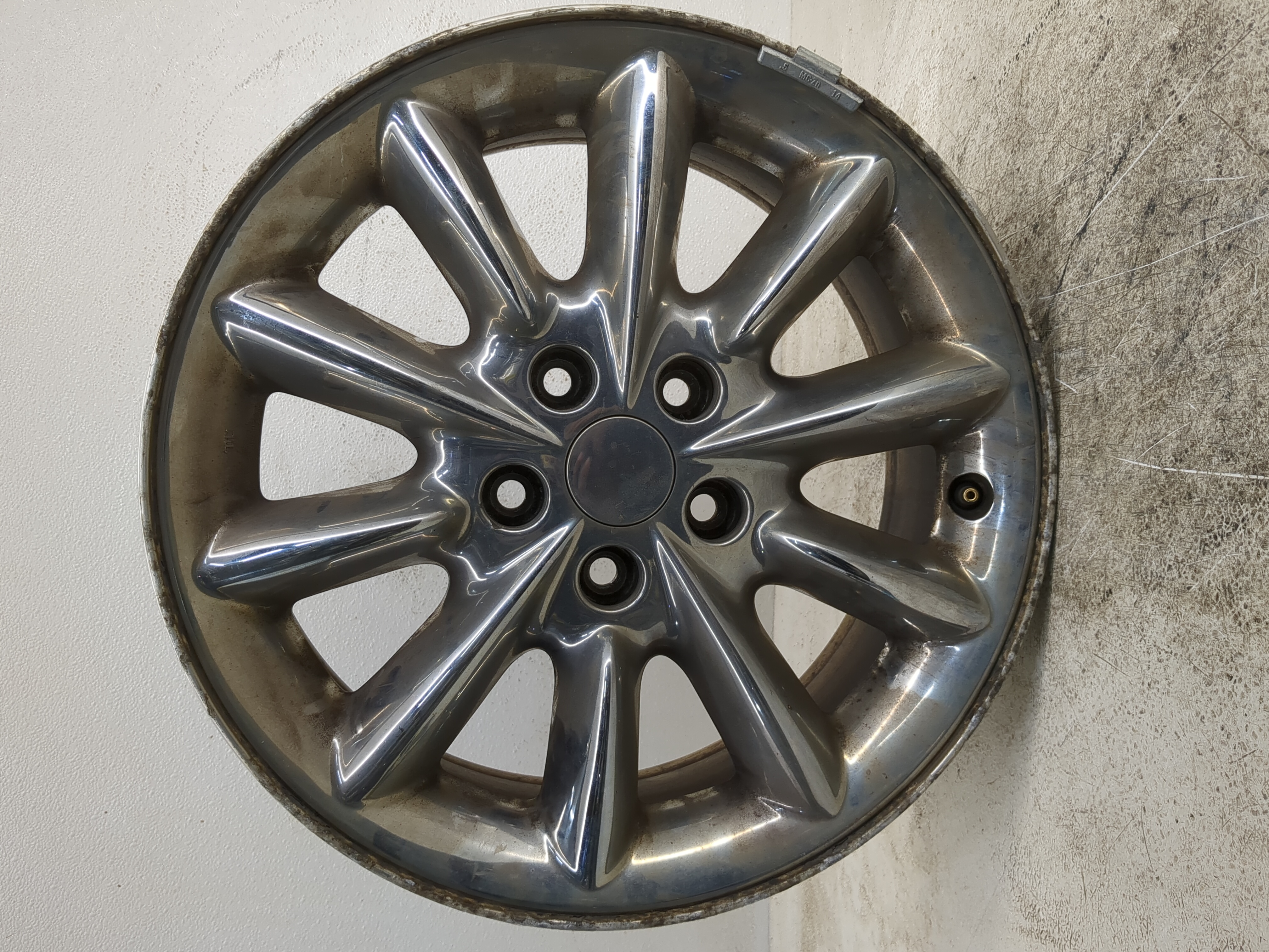 1999-2001 Chrysler 300m Oem Wheel Rim 1191788 - Oemusedautoparts1.com